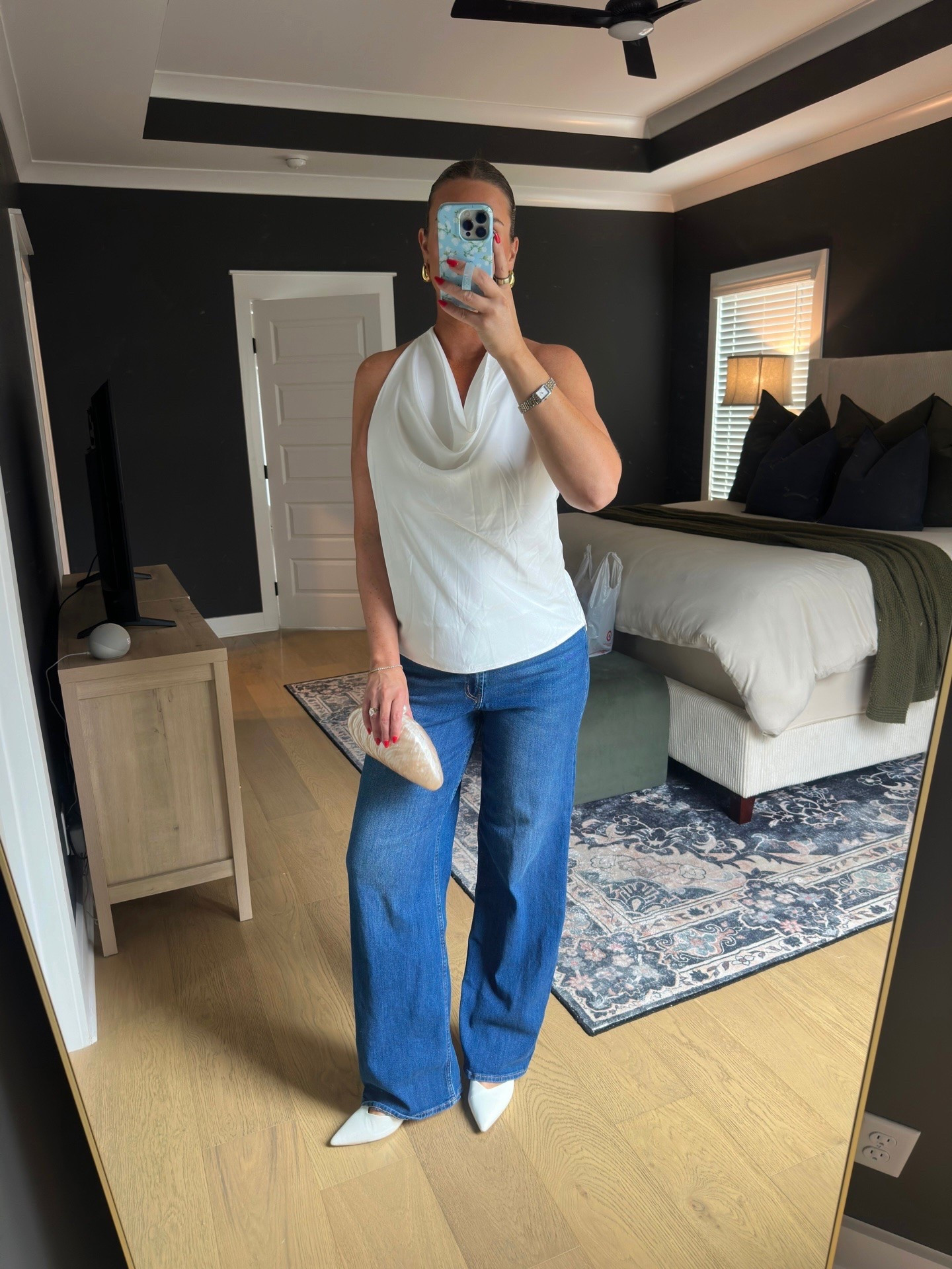5’10” | size 8 | medium 
Top: medium 
Jeans: 8 long 
kitten heels: 10 (tts)