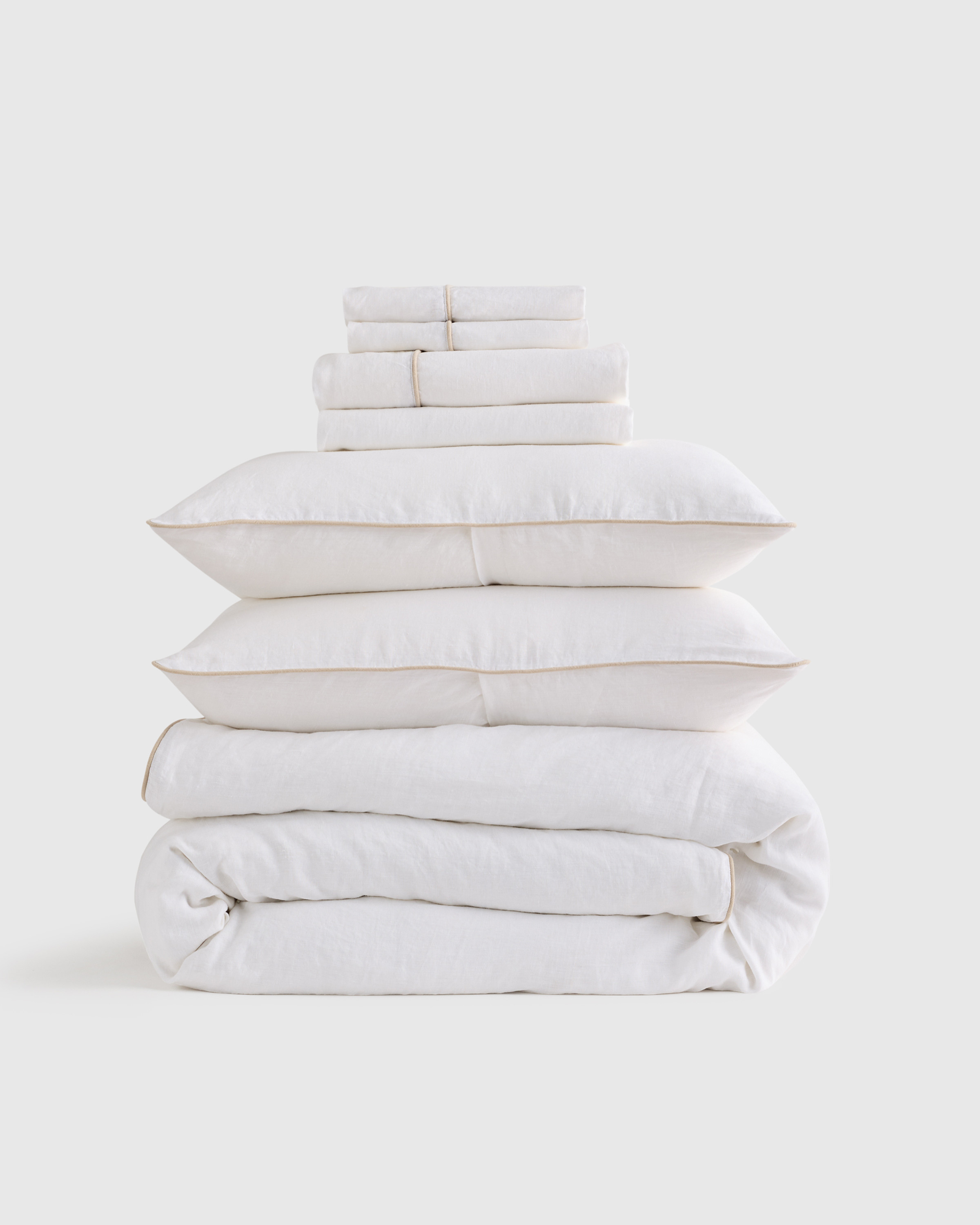 Quince | European Linen Piped Deluxe Bedding Bundle in White/Toffee, Size Queen | Quince