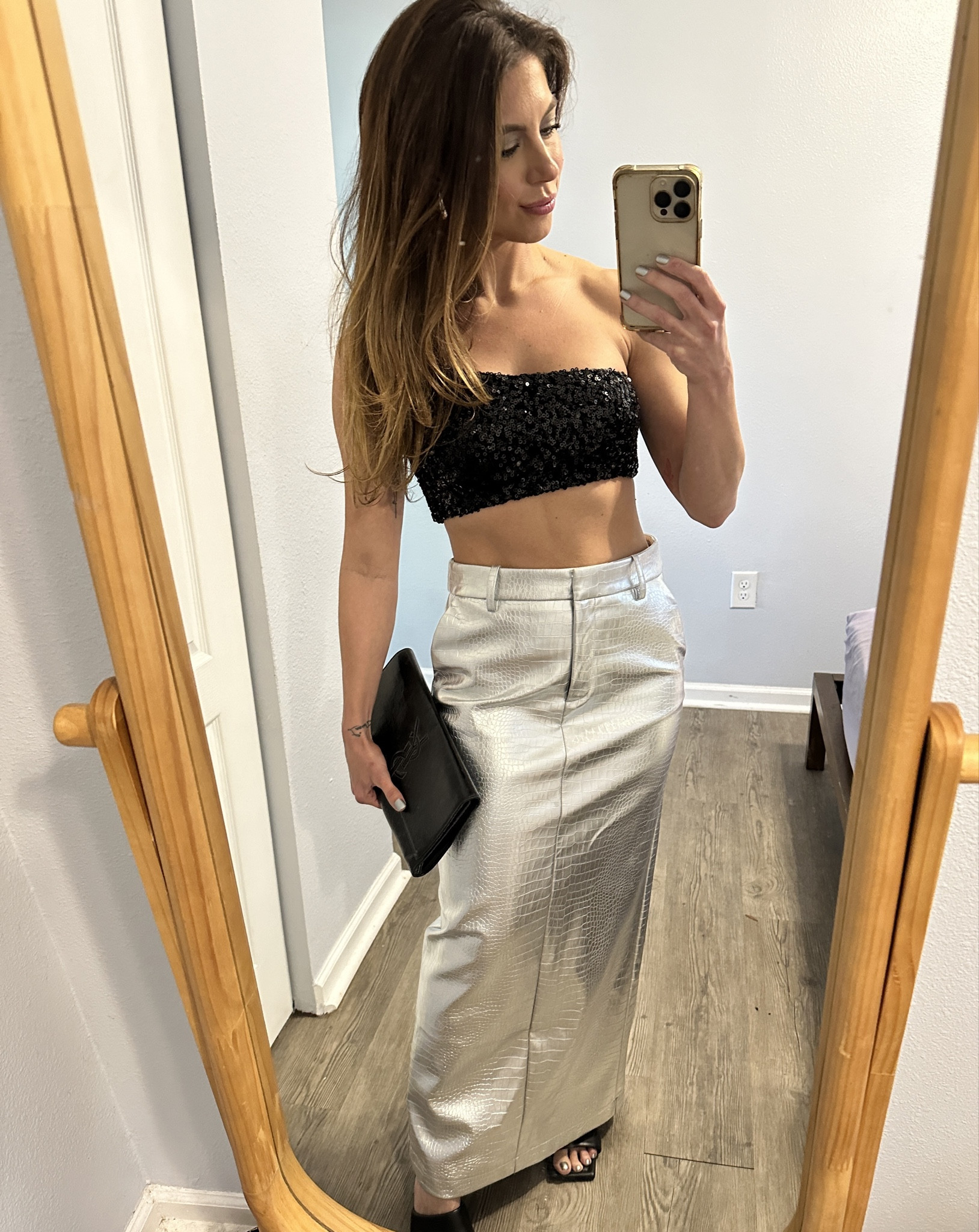 I love pieces that surprisingly versatile. I’ve worn both of these sequin and metallic  pieces to make several different outfit options for many occasions. 

#LTKfindsunder100 #LTKparties #LTKSeasonal