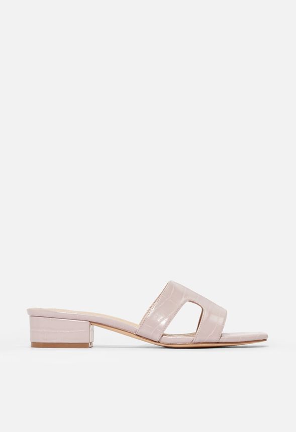 Avelyn Cut Out Slide | JustFab