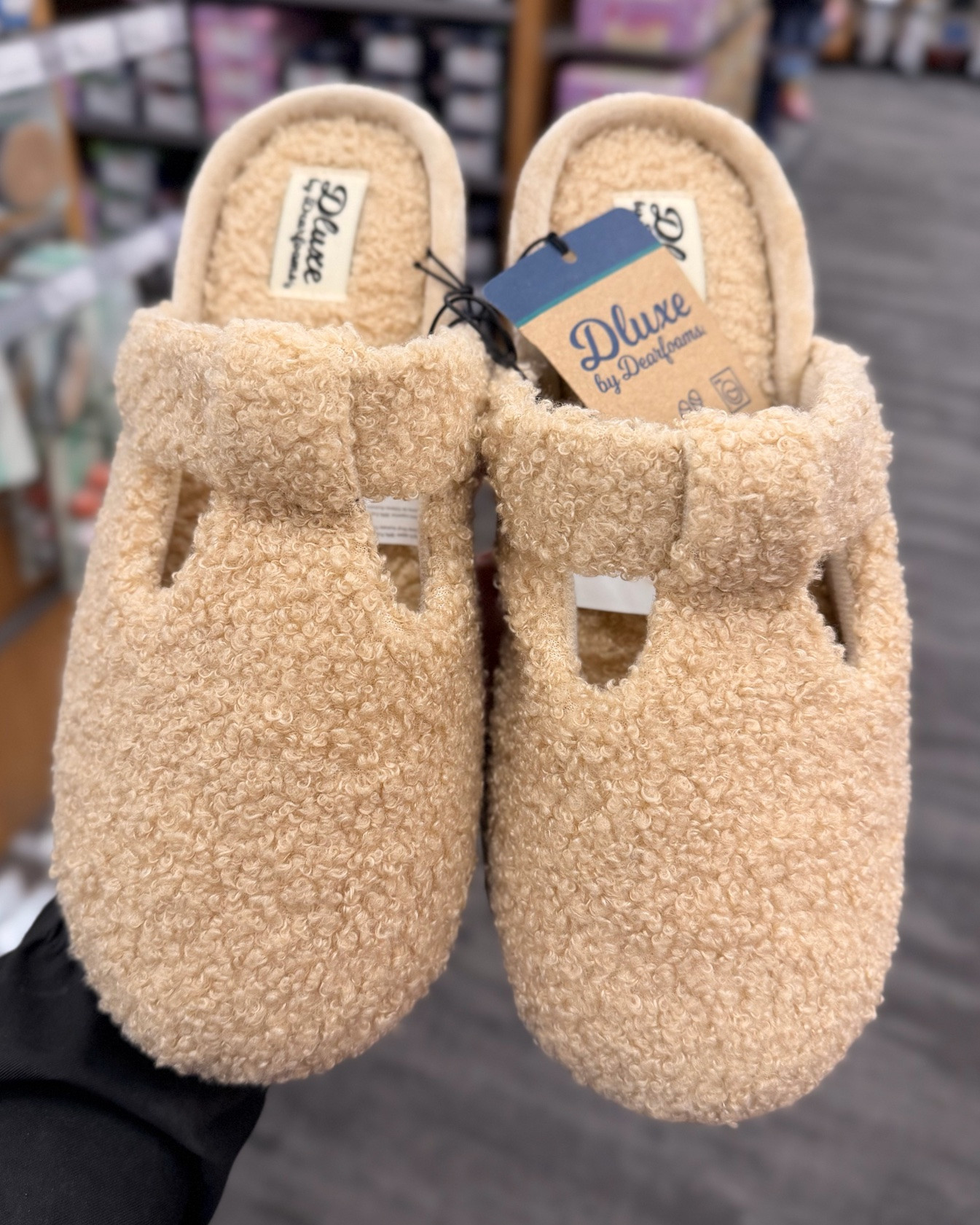 I’m all about being cozy and comfy! 🧸

#LTKootd #LTKmorningroutine