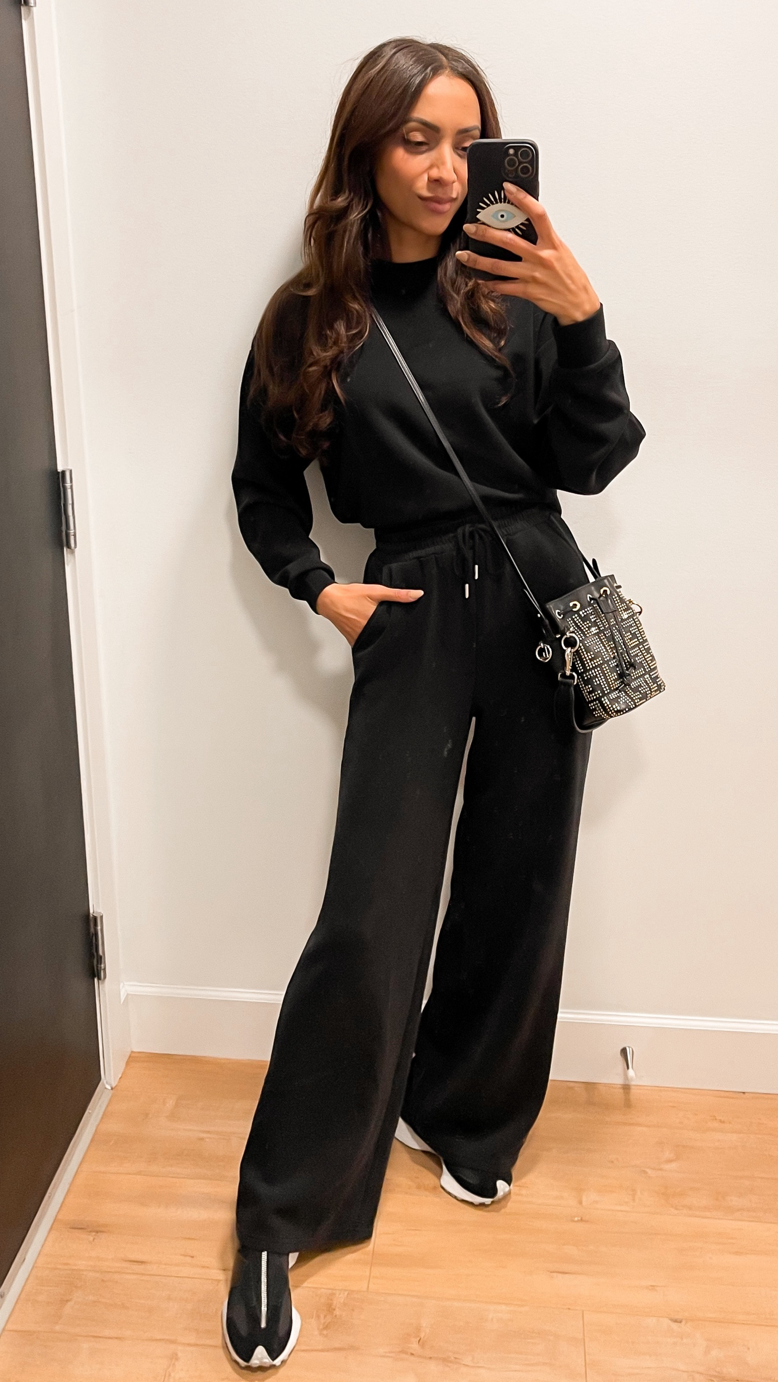 Sweatsuit season 😃