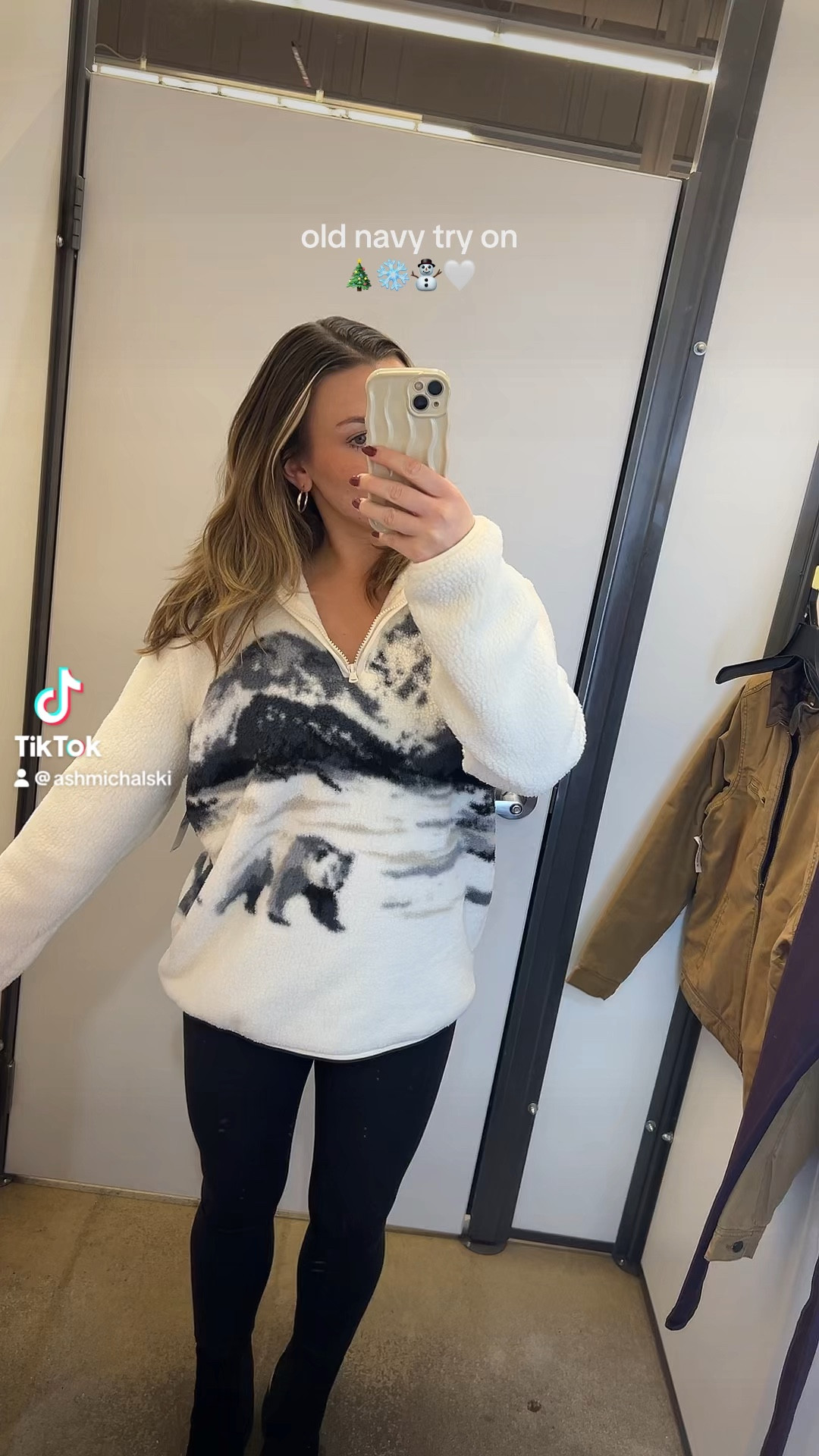 old navy try on for Christmas Time / cold weather outfits! 🤍⛄️

#LTKHoliday #LTKGiftGuide #LTKSeasonal