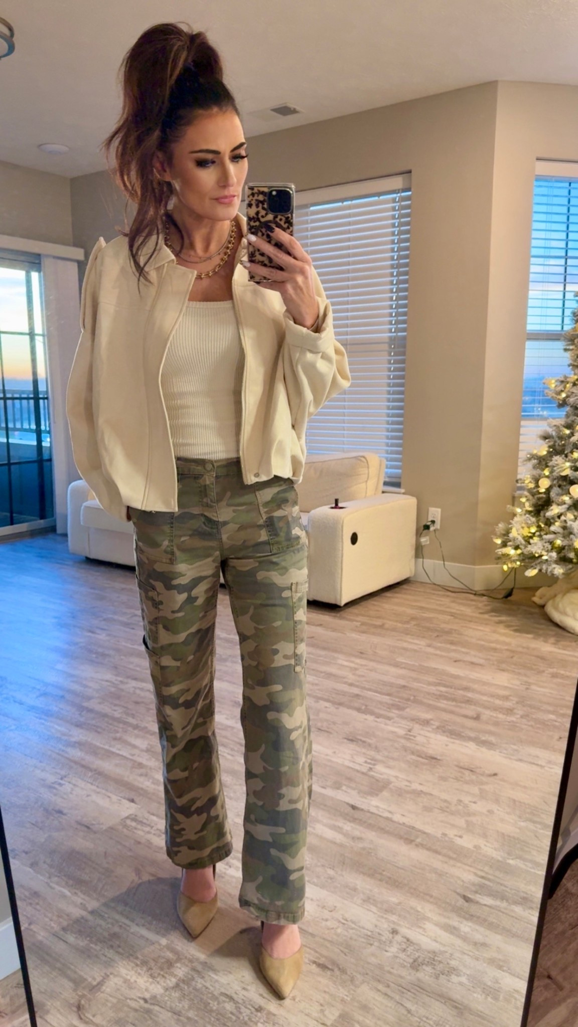 The viral suede jacket
Lightweight jacket
Suede jacket
Fall outfit
Camo pants
Walmart fashion
Amazon fashionn

#LTKGiftGuide #LTKWorkwear #LTKStyleTip