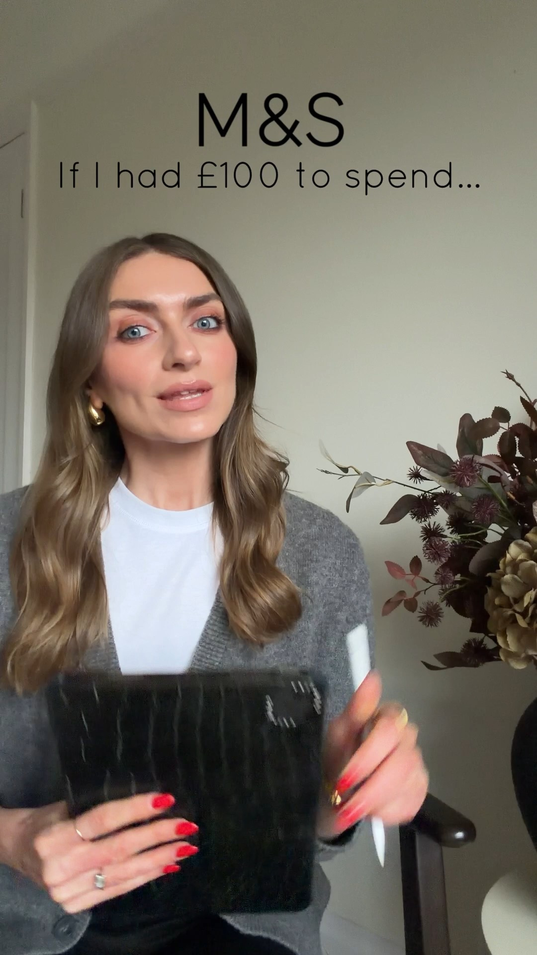 If I had £100 to spend at M&S, here’s everything I’d buy! 
The best white t-shirt on the high-street
Citizens of humanity Ayla jeans dupe!!! 
High cotton cardigan 
