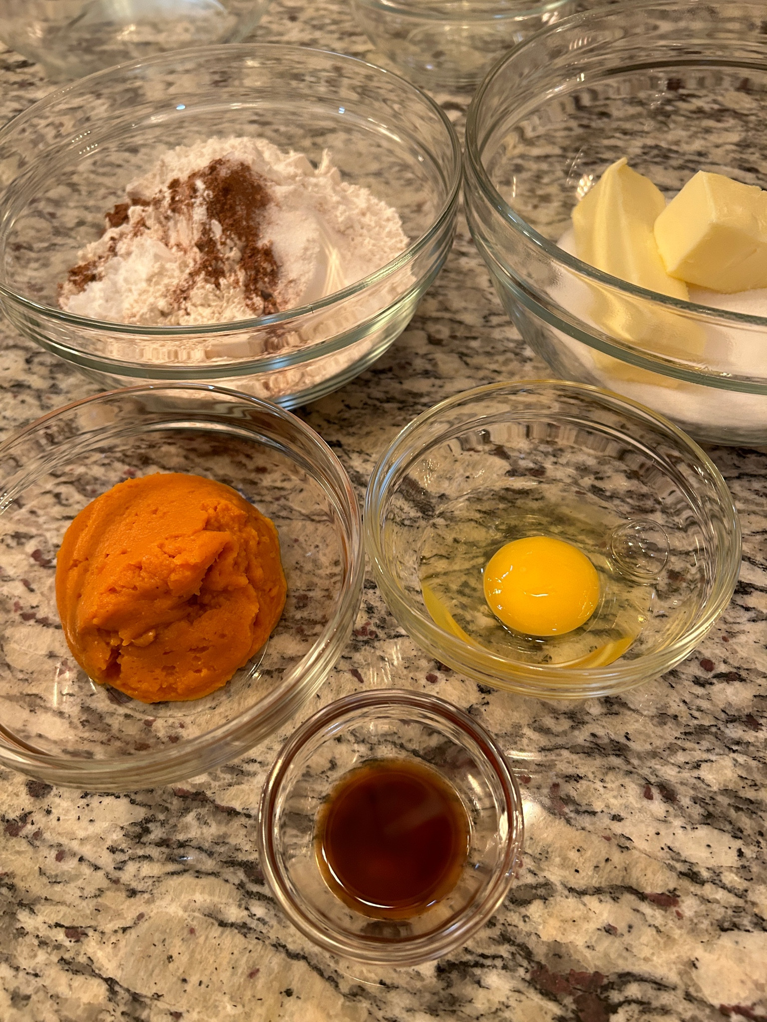 My favorite mixing bowls. I’ve found that separating my ingredients out prior to cooking really helps me. These bowls would make a beautiful Christmas gift this holiday season.

#LTKHoliday #LTKGiftGuide #LTKHome