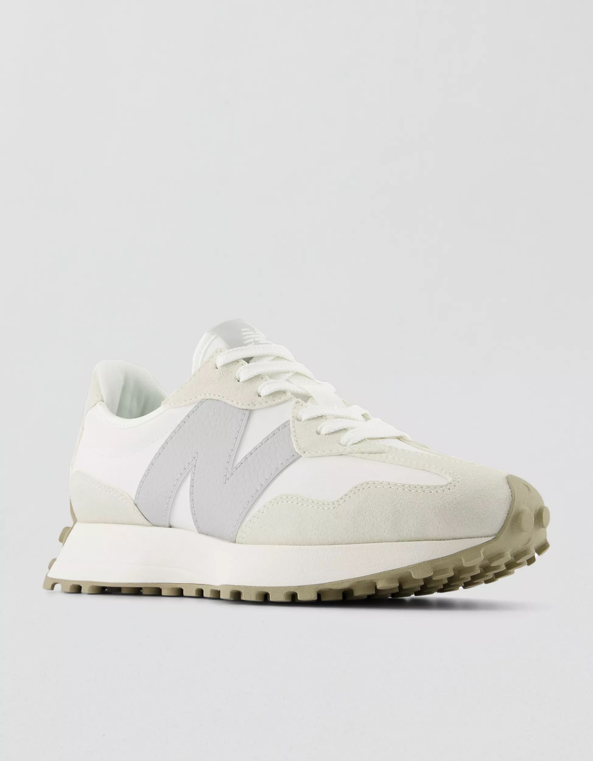 New Balance 327 Sneaker | Aerie