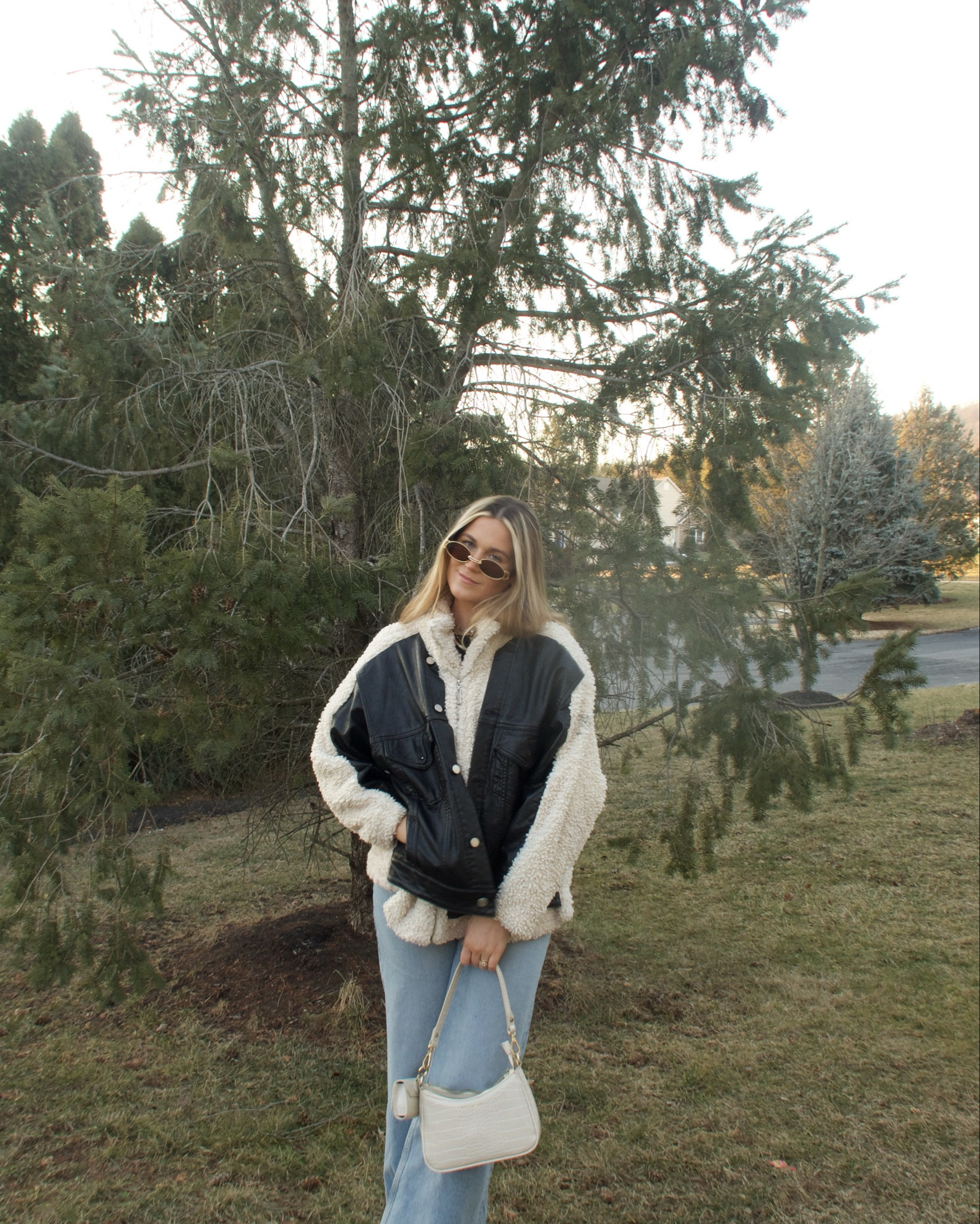 trendy winter look🖤

#WinterStyle #WinterOutfit  #WinterWardrobe  
#ColdWeatherStyle #WinterFashion #WinterLookbook  