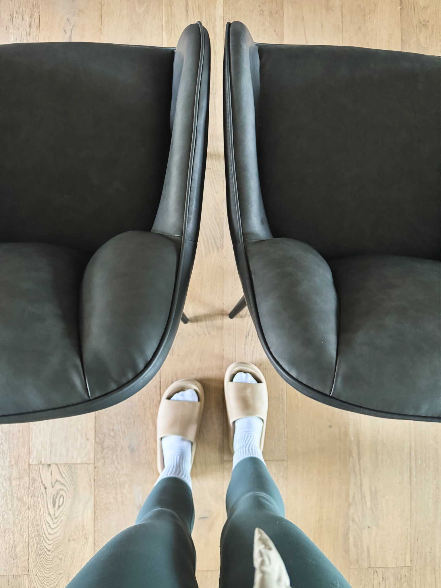 Swapped out the dining room chairs and am super happy with these!!  They’re super comfy, durable, and won’t break the bank! 

#LTKhome #LTKfamily #LTKSeasonal