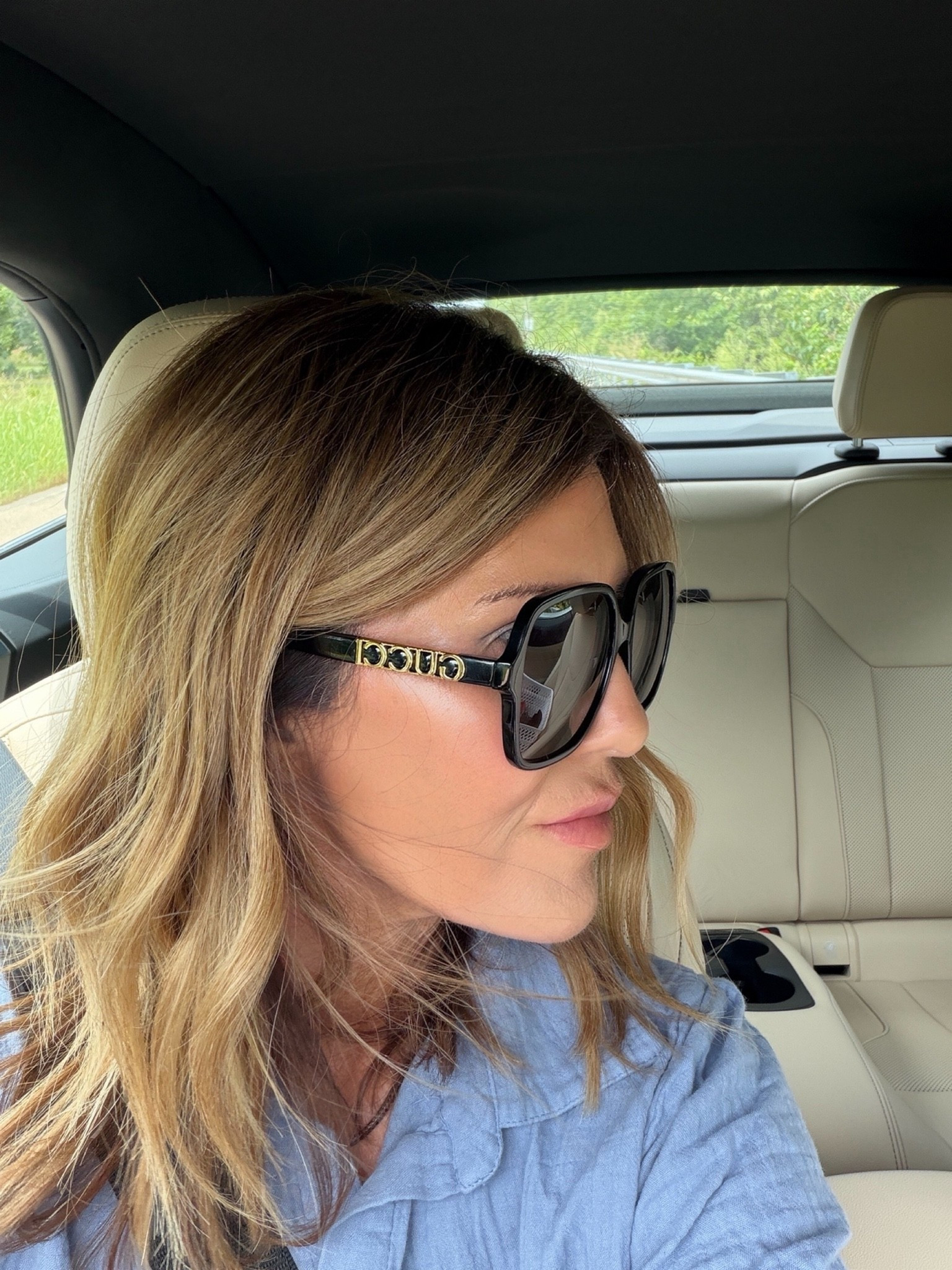 These sunglasses so comfortable and classic

#LTKSaleAlert #LTKOver40