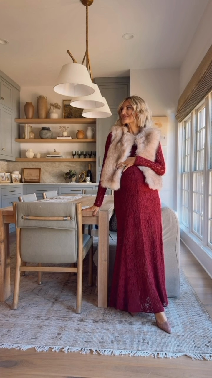 This red maxi long sleeve dress from Loft paired with this faux fur vest from Target is perfect to wear all holiday season! Wearing size small. 

Loverly Grey, Loft find, Target find, red dress, maxi dress, long sleeve dress, faux fur vest, holiday outfit ideas, Thanksgiving outfit ideas 

#LTKSeasonal #LTKFindsUnder100 #LTKStyleTip