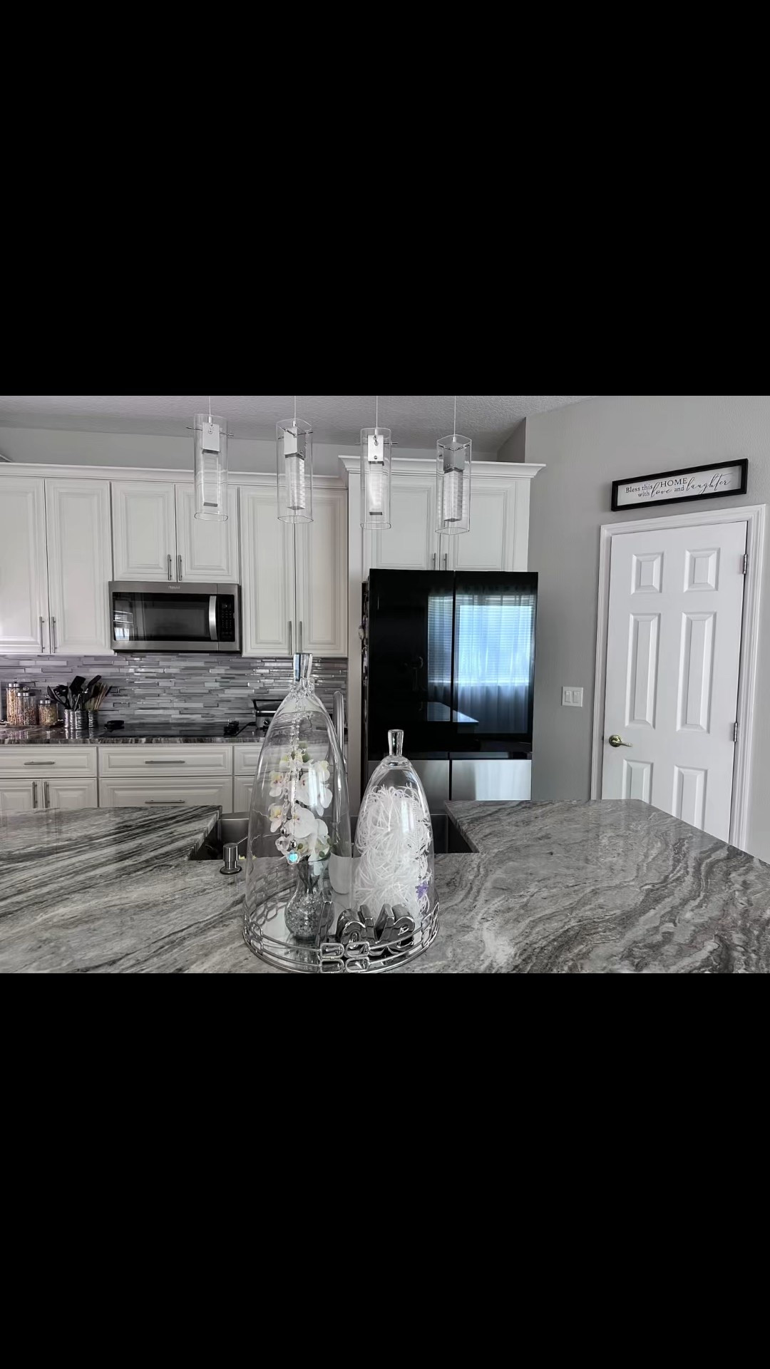 **✨ Kitchen Decor Inspiration ✨**  

Your kitchen is the heart of your home, so why not make it as stylish as it is functional? 🏡💖 Sleek modern finishes, here are some of my favorite kitchen decor finds to refresh your space!  
To upgrade my cylinder canisters I glue crystal knobs to make it more stylish.
**🛒 Shop My Kitchen Picks below**  
Swipe up on my LTK shop for all the links! 🛍️ Which look is your favorite? Let me know in the comments! 👇💬  

#KitchenDecor #HomeInspo #StylishSpaces #KitchenGoals

#LTKHome #LTKU #LTKHome