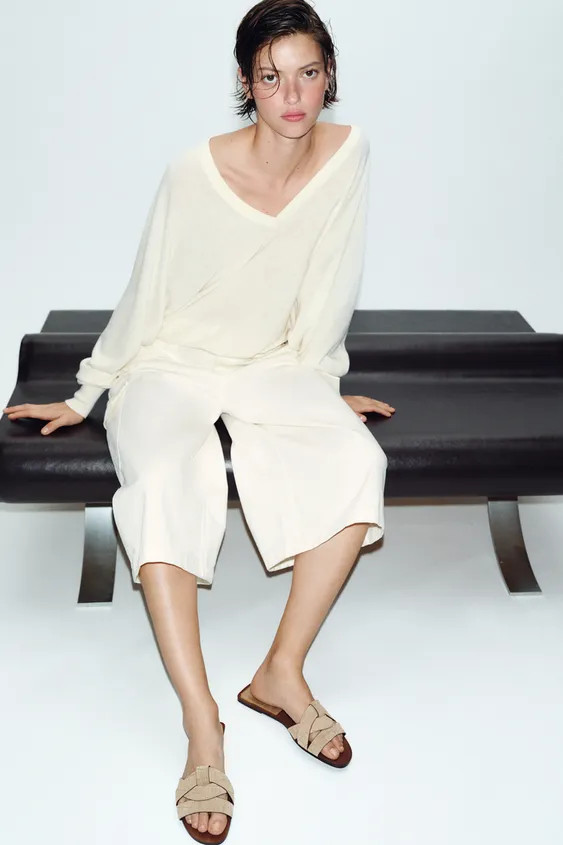 FLAT LEATHER CRISS-CROSS SANDALS | Zara UK