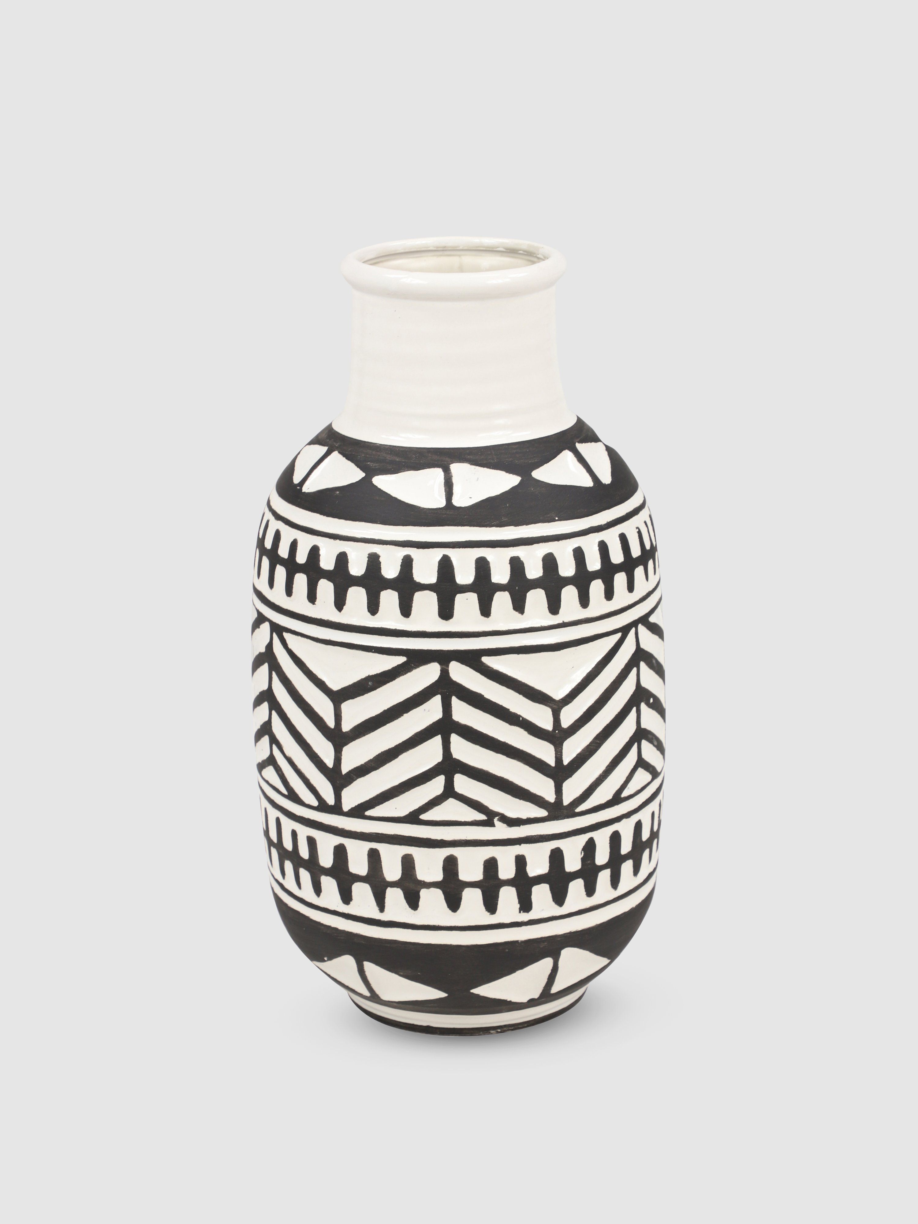 Geometric Black And White Ceramic Vase | Verishop