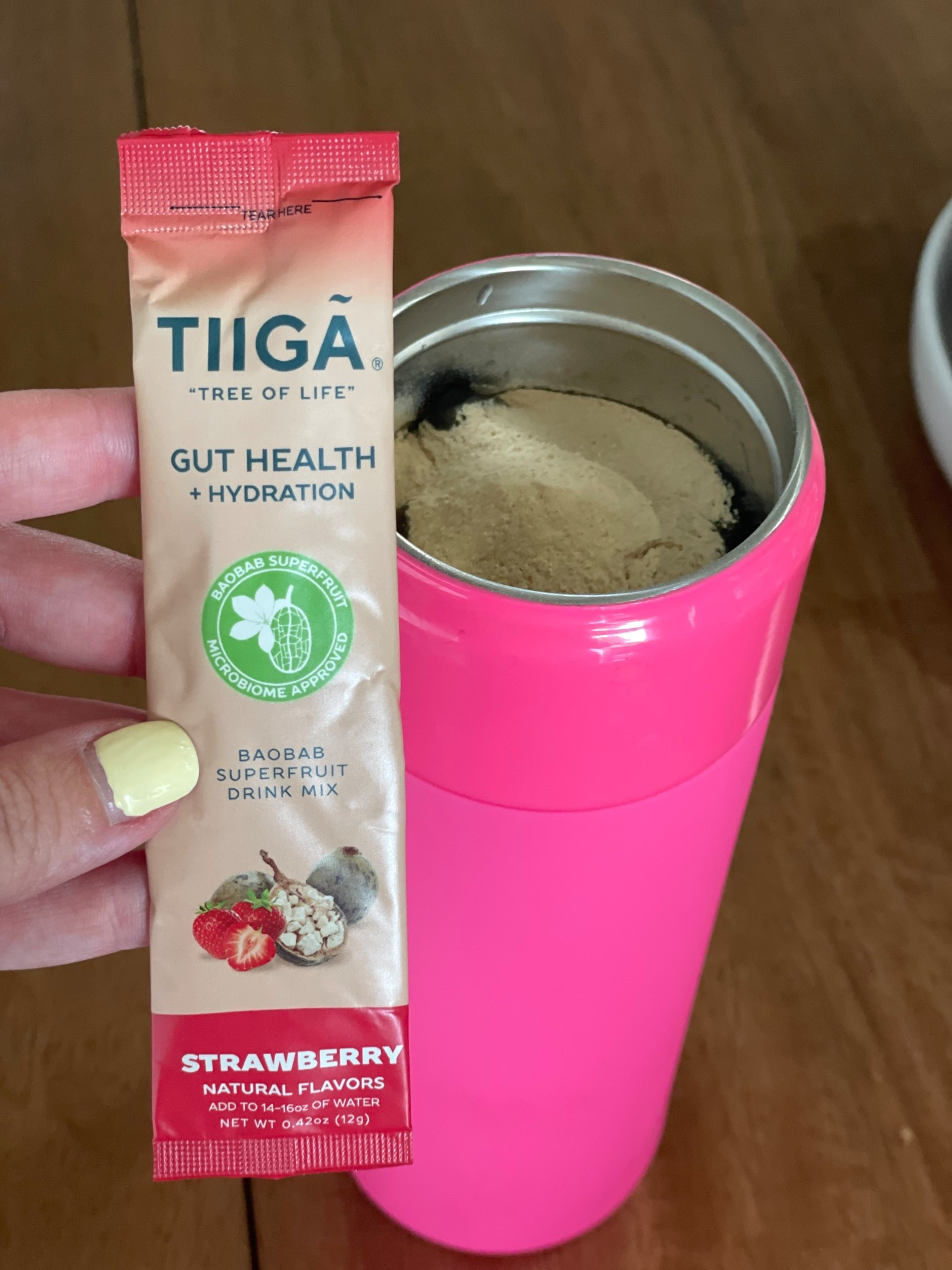 Currently loving the strawberry but my daughter favors the raspberry lemonade ❤️🩷💛
Finally found a clean hydration packet that only only is sugar free, but also aims to improve gut health!  

#LTKActive #LTKBeauty #LTKTravel