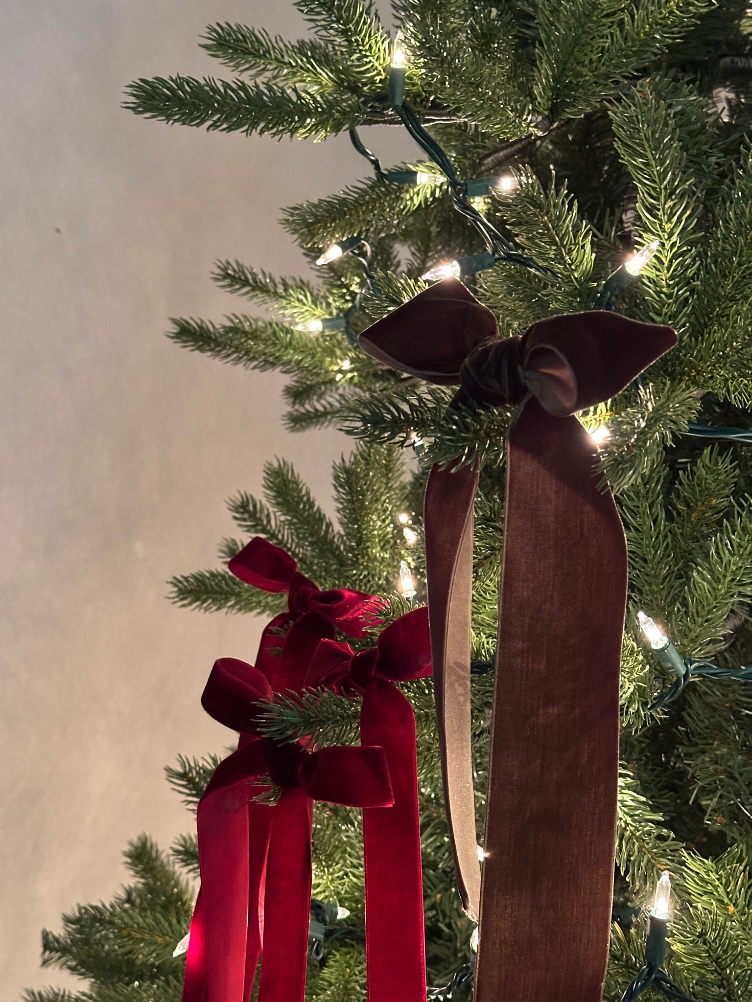 Christmas bows, velvet ribbon, holiday bows, holiday ribbon, Christmas, Christmas decor, Christmas tree decorations, 

#LTKHoliday #LTKHome #LTKSeasonal
