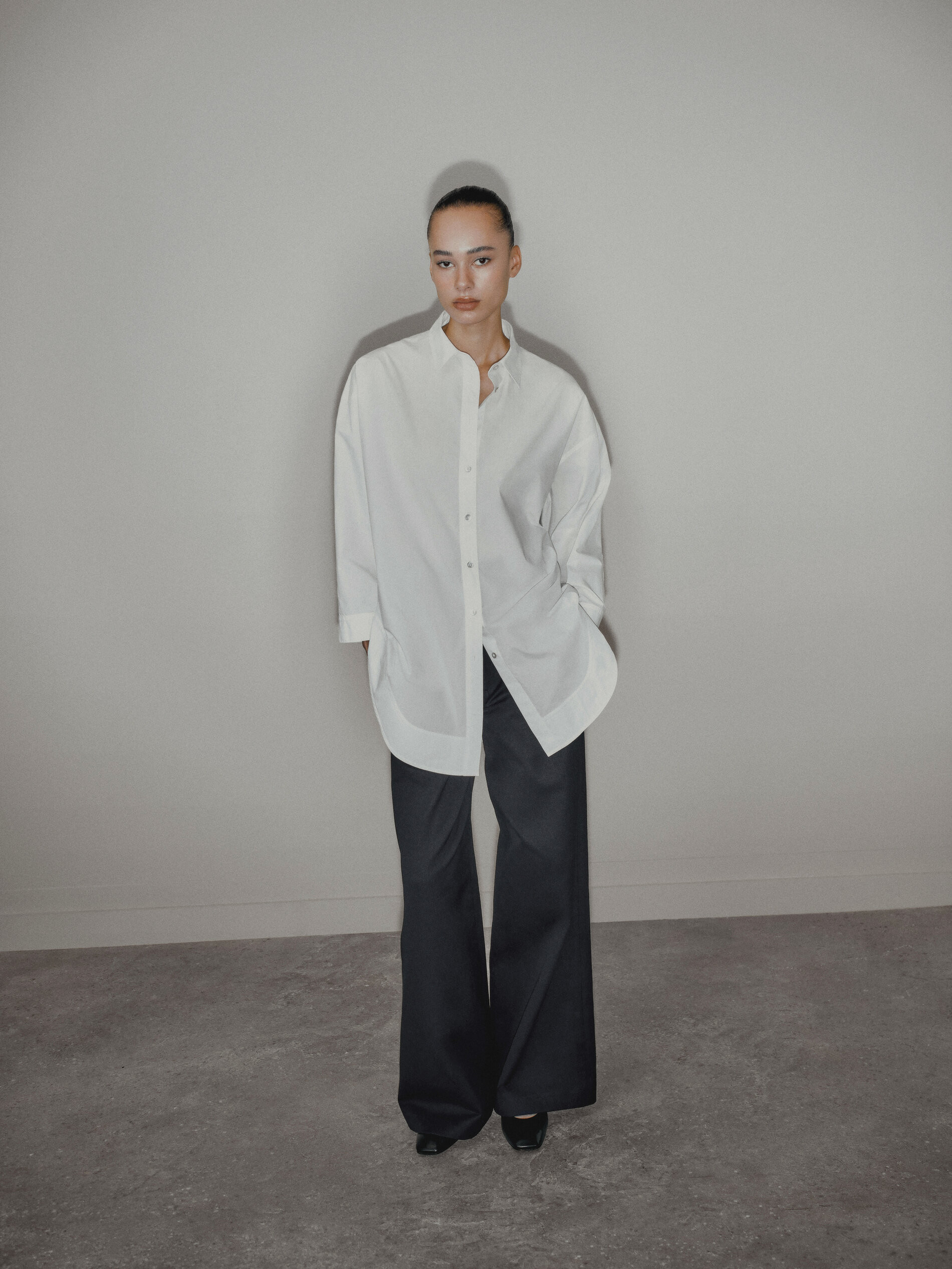 Wide-leg cotton and linen blend trousers | Massimo Dutti US