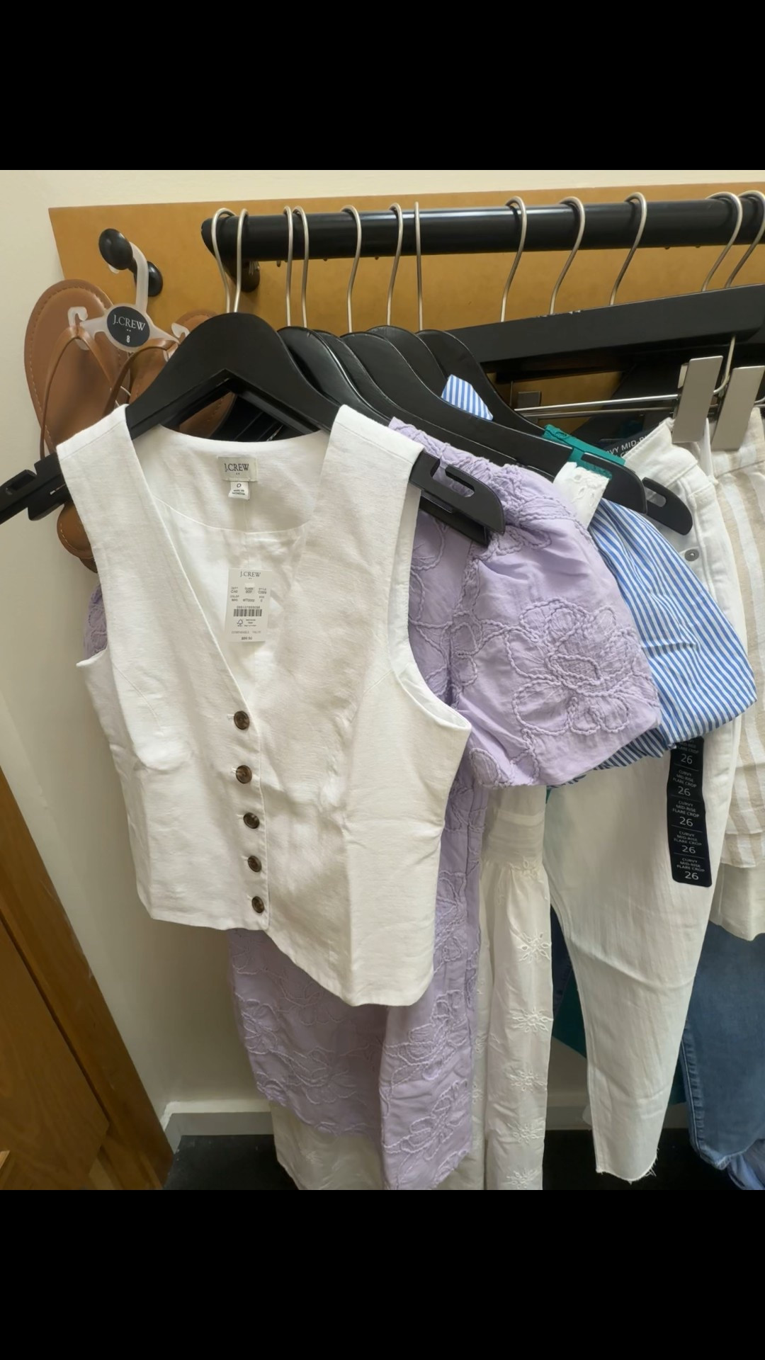 New spring arrivals from JCrew Factory. Save up to 20% with code SUNSHINE.

#LTKSaleAlert #LTKFindsUnder100 #LTKFindsUnder50