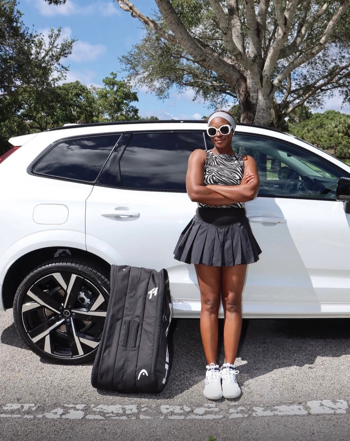 Sporty, polished, and easy to recreate 🤍 Linking similar finds ✨