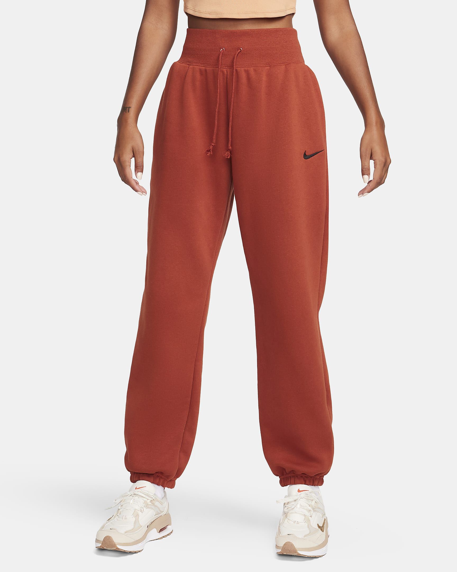 Women's High-Waisted Oversized Tracksuit Bottoms | Nike (EE)