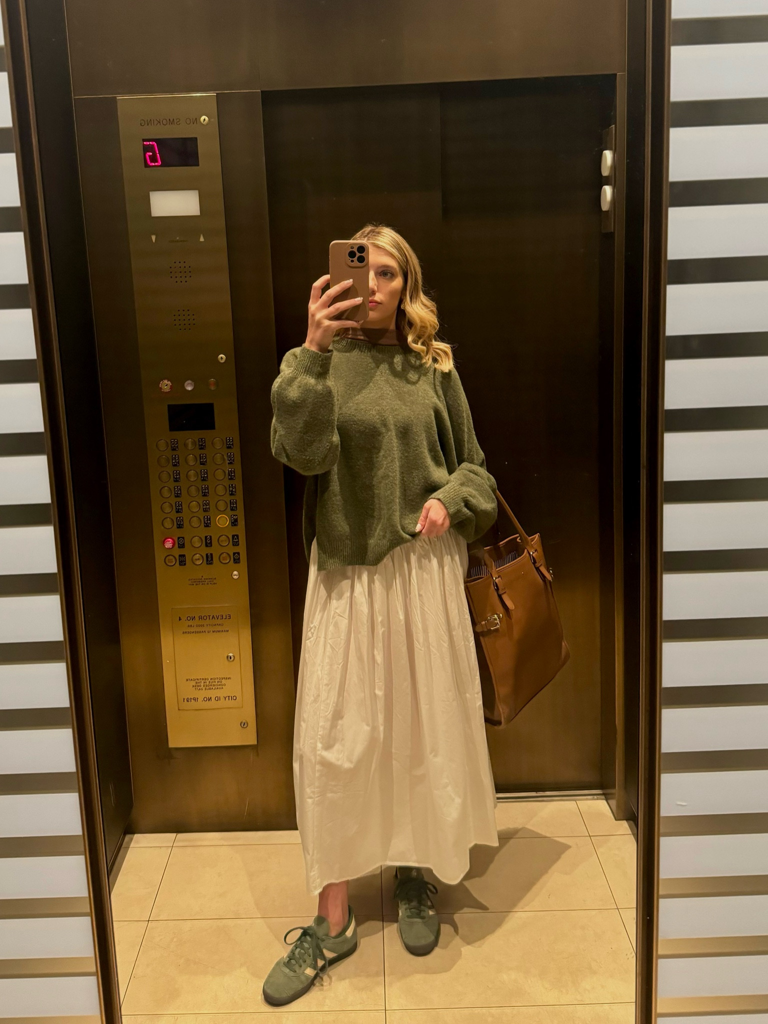 office outfit of the day 💻 

this white poplin midi skirt is the star of the show. i think i need to purchase it in every other color. 🤭🫶🏼

#LTKSaleAlert #LTKWorkwear