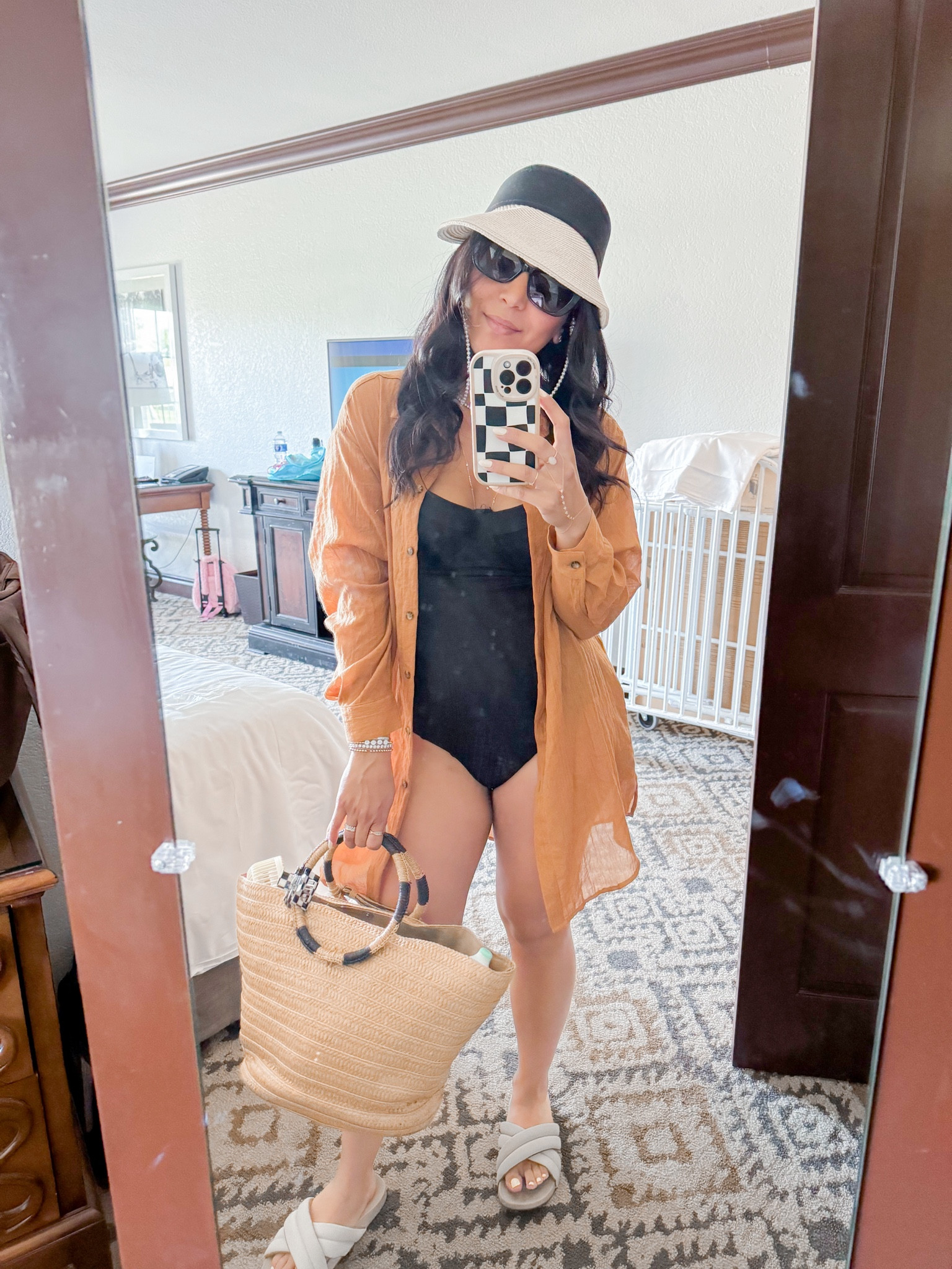 My pool outfit! 
Loving this new pearl glasses chain, a great Amazon purchase! 


Mom life 
Mom bod
Memorial Day 
Summer 
Pool vibes 
