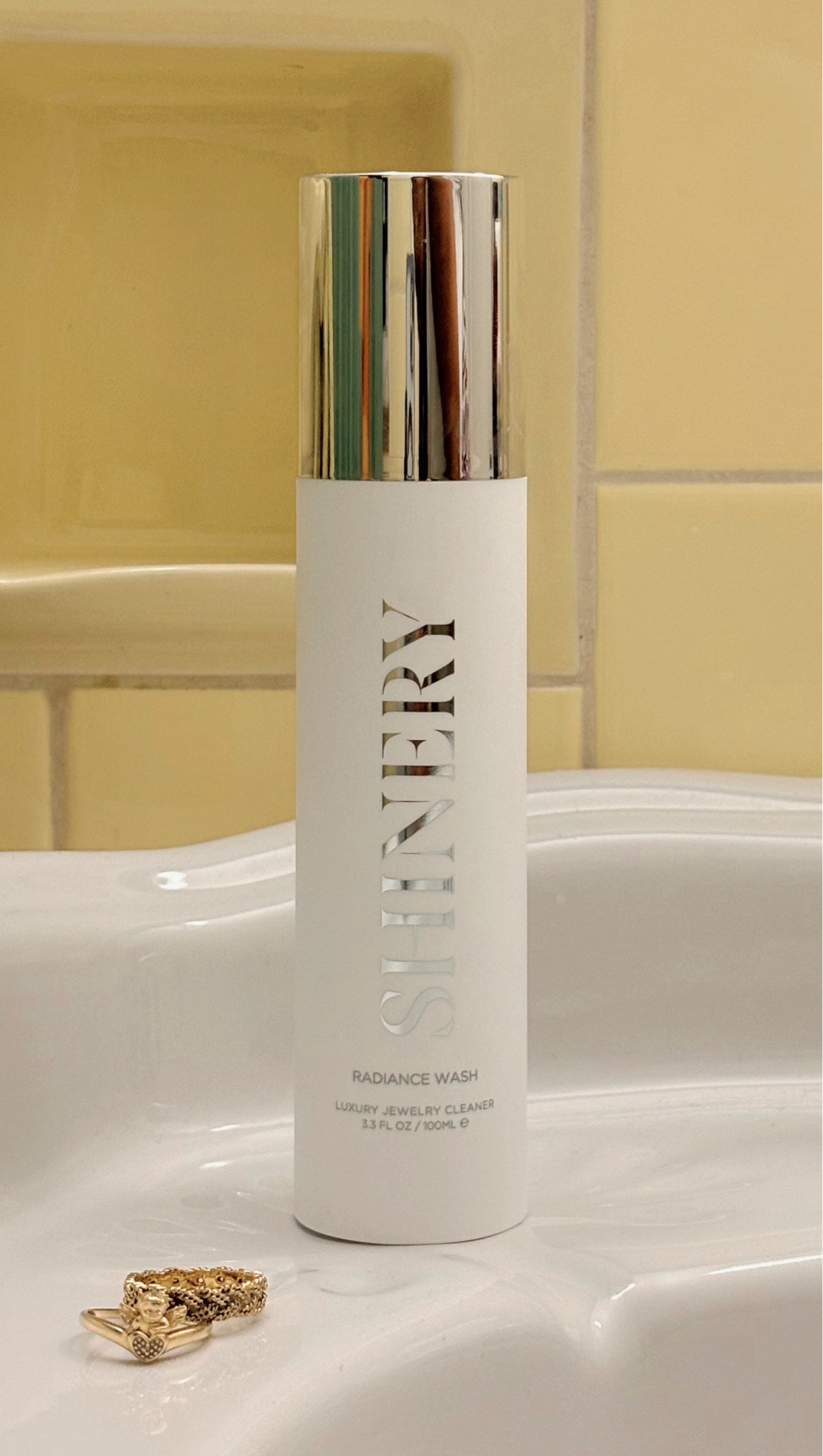 Shinery Radiance Wash ✨