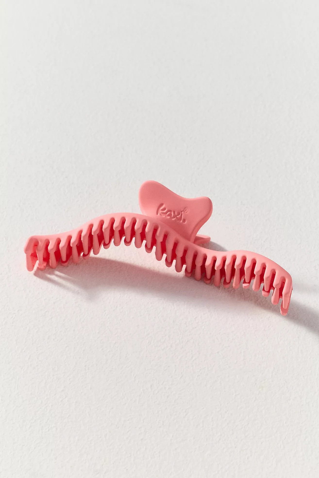 Kaxi Wavy Hold Everything Claw Cip | Anthropologie (US)