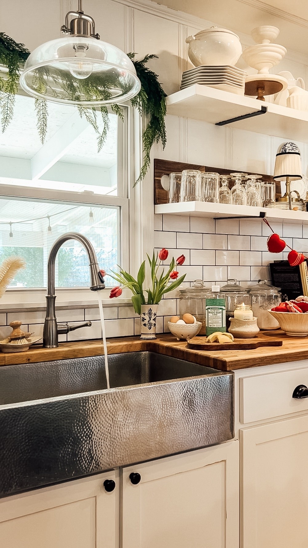 Kitchen Sink Cleaning Essentials🧽🫧Castile Soap, Dish Brush, Scrub Brushh

#LTKHome #LTKSaleAlert #LTKdayinmylife