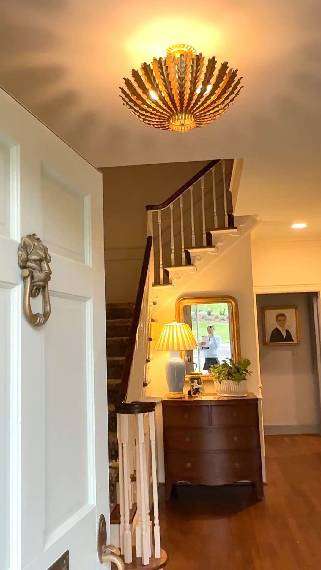 Views walking in the door. I fell in love with this home when we first toured it and am so happy with the simple changes we’ve made to the foyer to make it feel like home. Can’t wait to decorate for Christmas — can’t you just feel the coziness! 

Garland, wreathe, traditional, antique, home, entryway, foyer, mirror, chandelier 