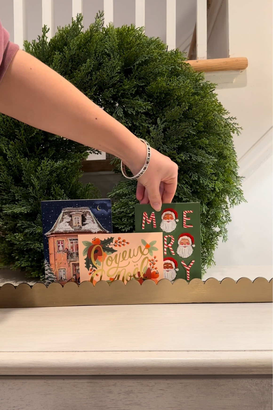 Gold scalloped card holder & very full and realistic wreath 




#LTKHoliday #LTKHome #LTKSeasonal