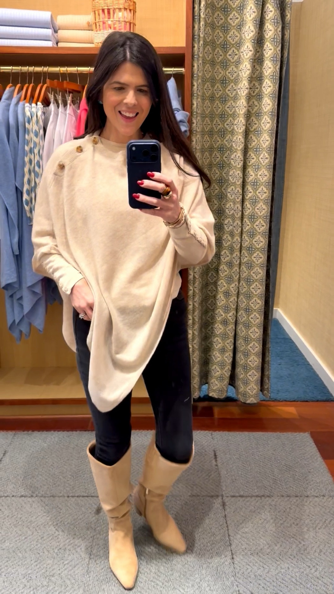 Such a pretty #poncho
@jmclaughlin 🌸