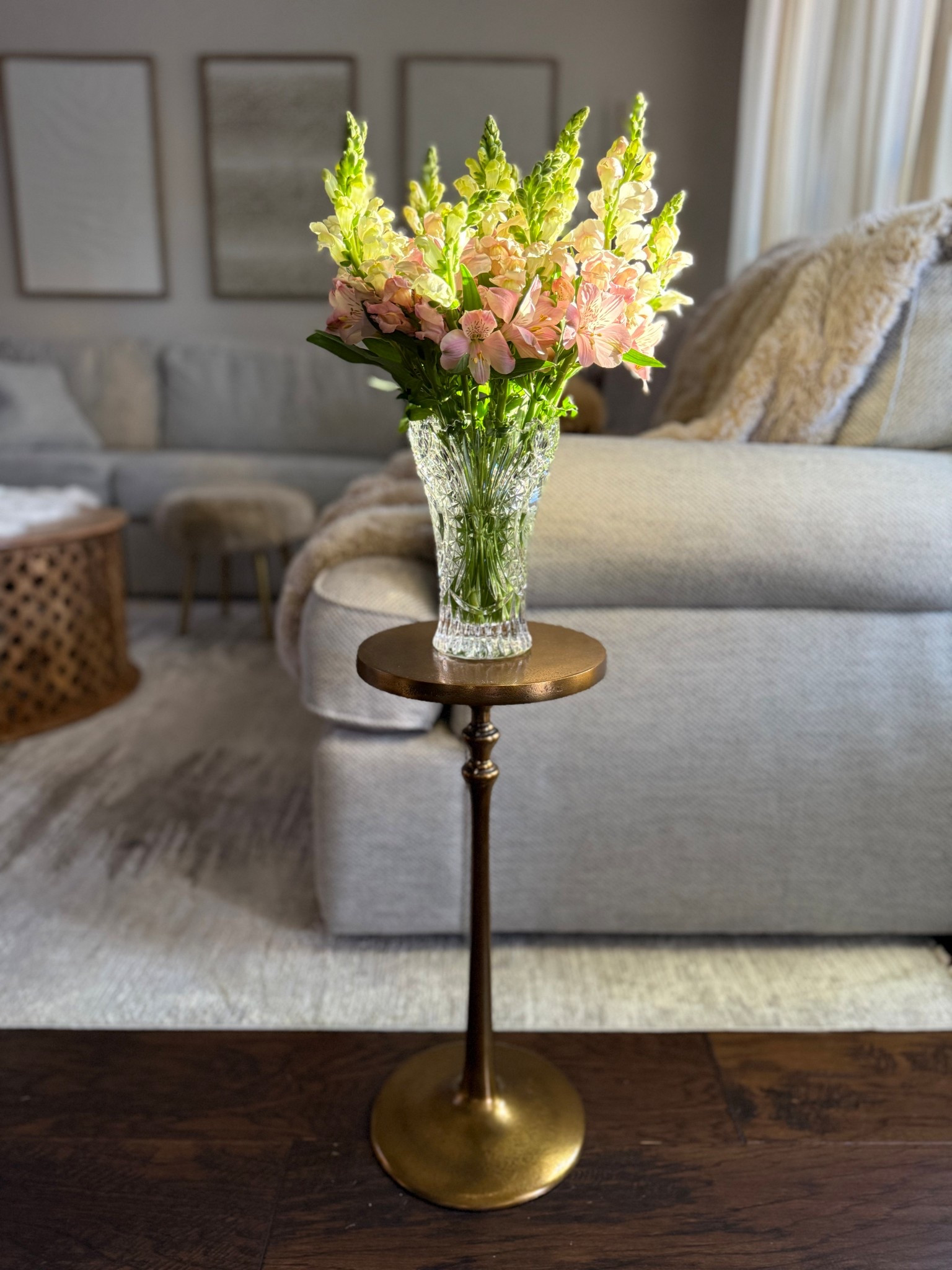 Home Decor - Brass Cocktail Table
Diameter: 9’ Inches

#LTKHome #LTKSeasonal