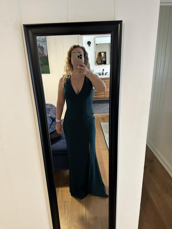 Dress the Population Sandra Plunge Crepe Trumpet Gown in Garnet at Nordstrom, Size X-Small | Nordstrom