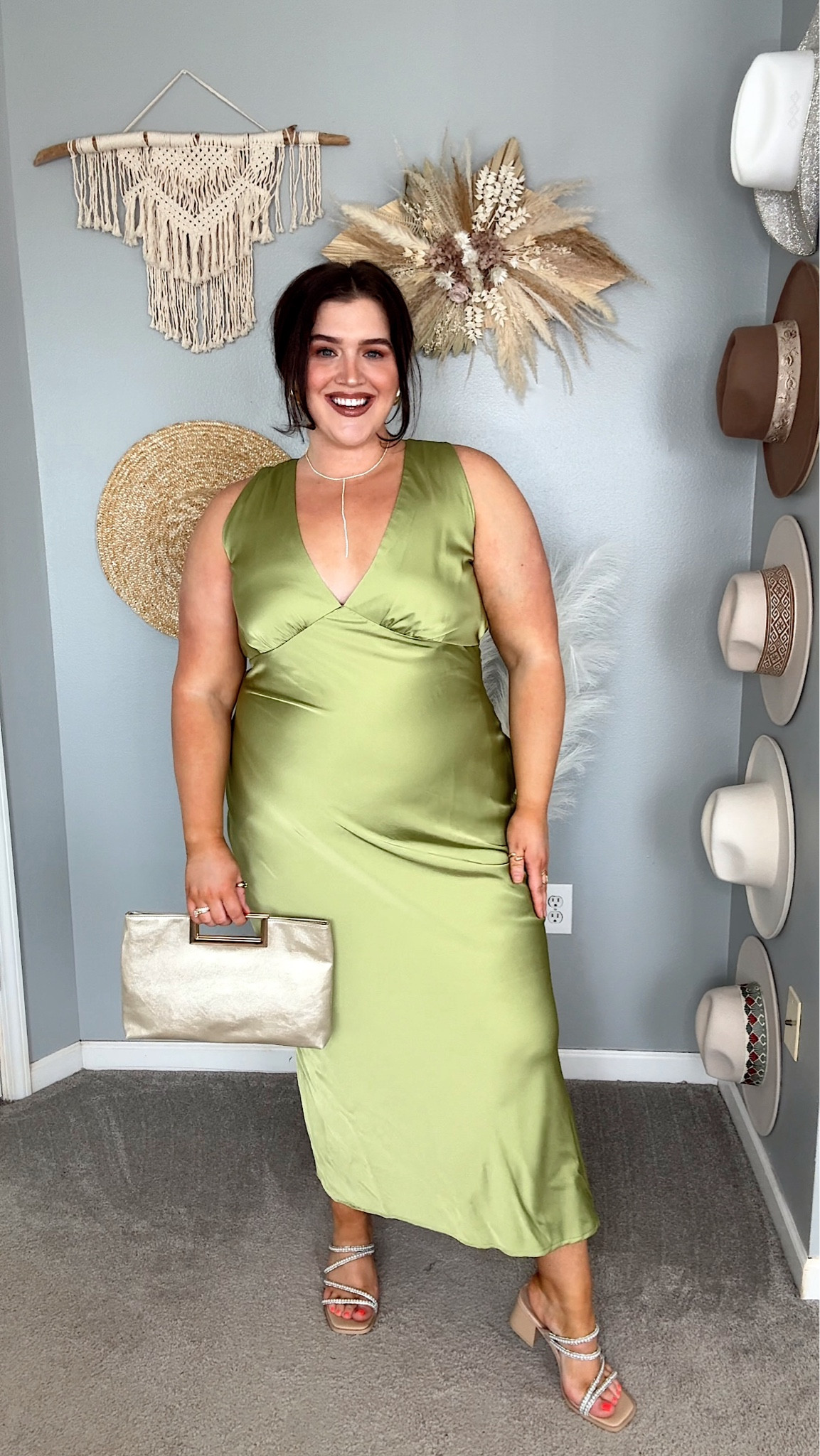 Spring Abercrombie maxi dress👗🌸☀️ Green satin plunge cowl low back dress. Great for vacation, wedding guest outfit or date night! Size XL 

#LTKSeasonal #LTKplussize #LTKstyletip
