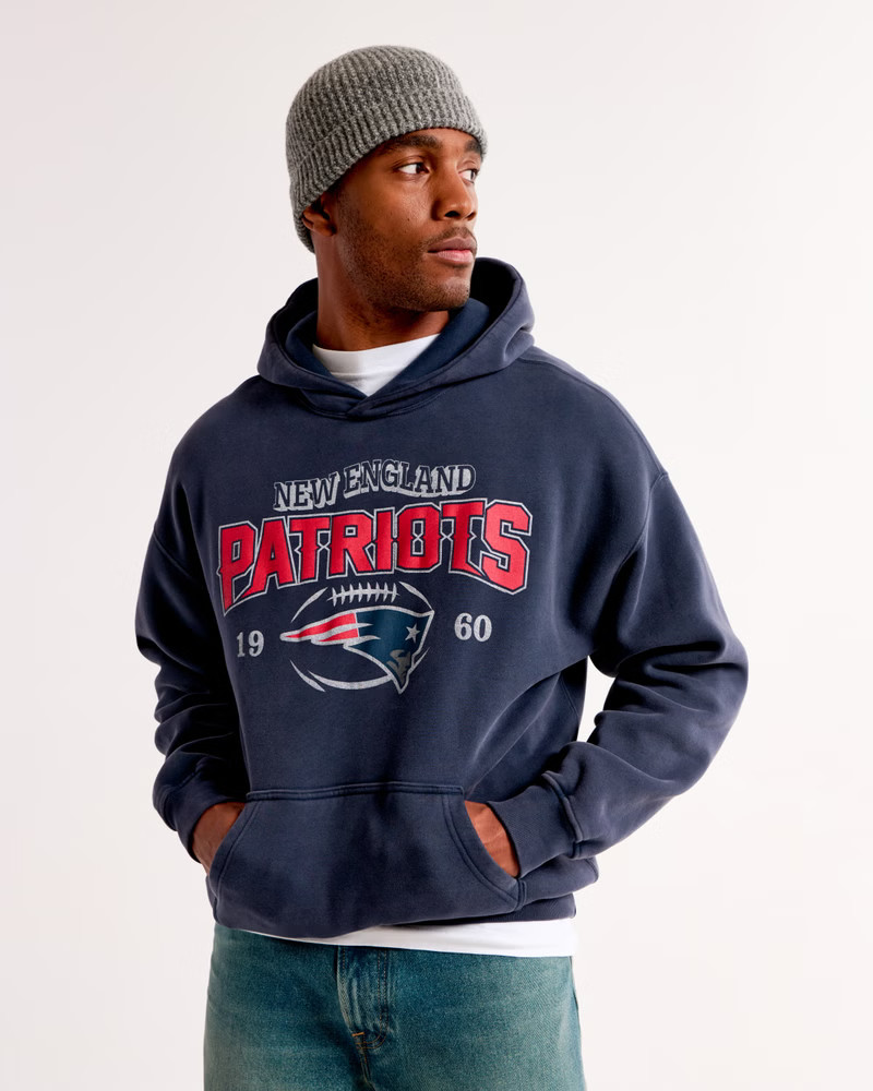 NFL Philadelphia Eagles Graphic Popover Hoodie | NFL NFL | Abercrombie.com | Abercrombie & Fitch (US)