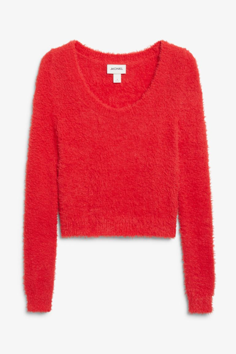 Flauschiger Strickpullover mit U-Boot-Ausschnitt | H&M (DE, AT, CH, NL, FI)