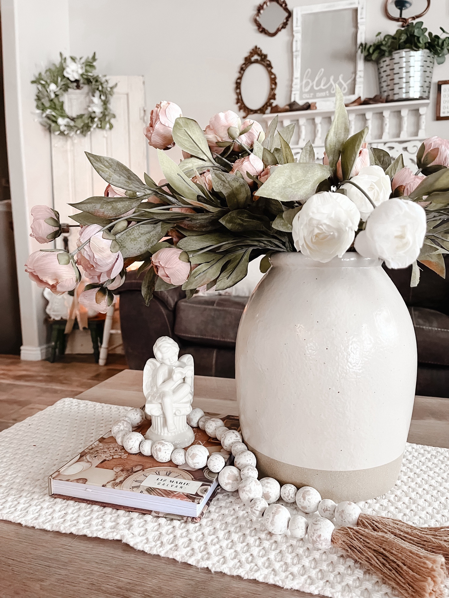 Oh florals I missed you. Love my new decor boom too! 

#LTKSeasonal #LTKstyletip #LTKhome