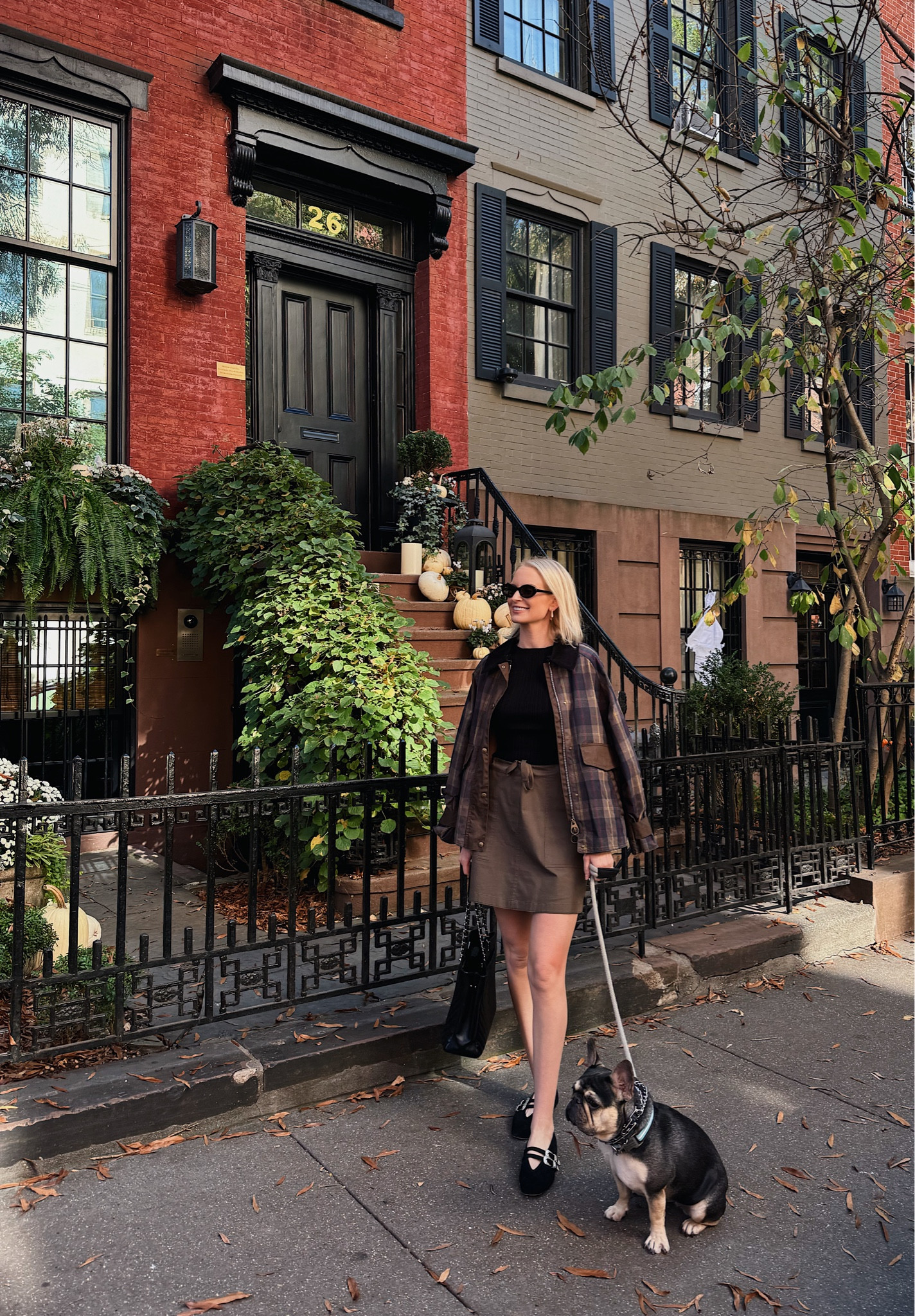 Thursday in the West Village 🍁🍂 skirt is old Theory, bag is Chanel!

#LTKFindsUnder50 #LTKShoeCrush #LTKStyleTip