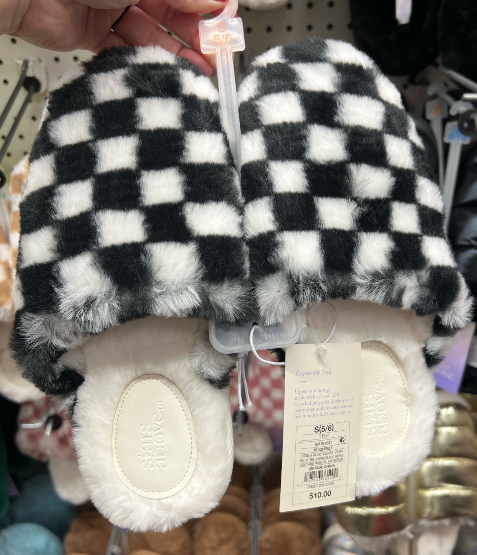 Obsessed with these checkered slippers and on sale for $7 right now!! Perfect gift for Christmas!

#LTKsalealert #LTKGiftGuide #LTKCyberWeek