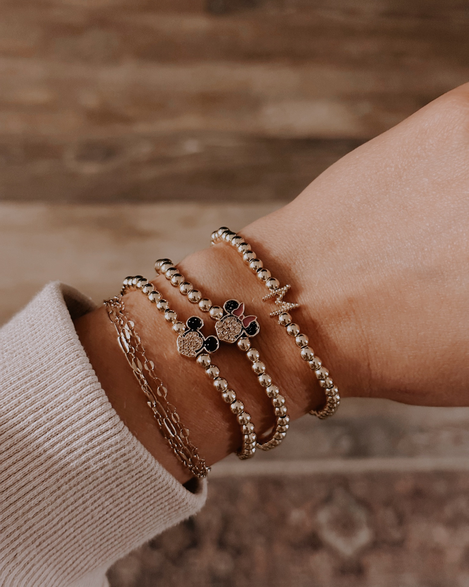 Grabbed these Minnie and Mickey bracelets for $10/each for our trip! They’re originally $30 so I couldn’t pass up the deal. Also grabbed an initial bracelet!

Baublebar, Mickey Mouse, Disney bracelets, Minnie and Mickey 

#LTKunder50