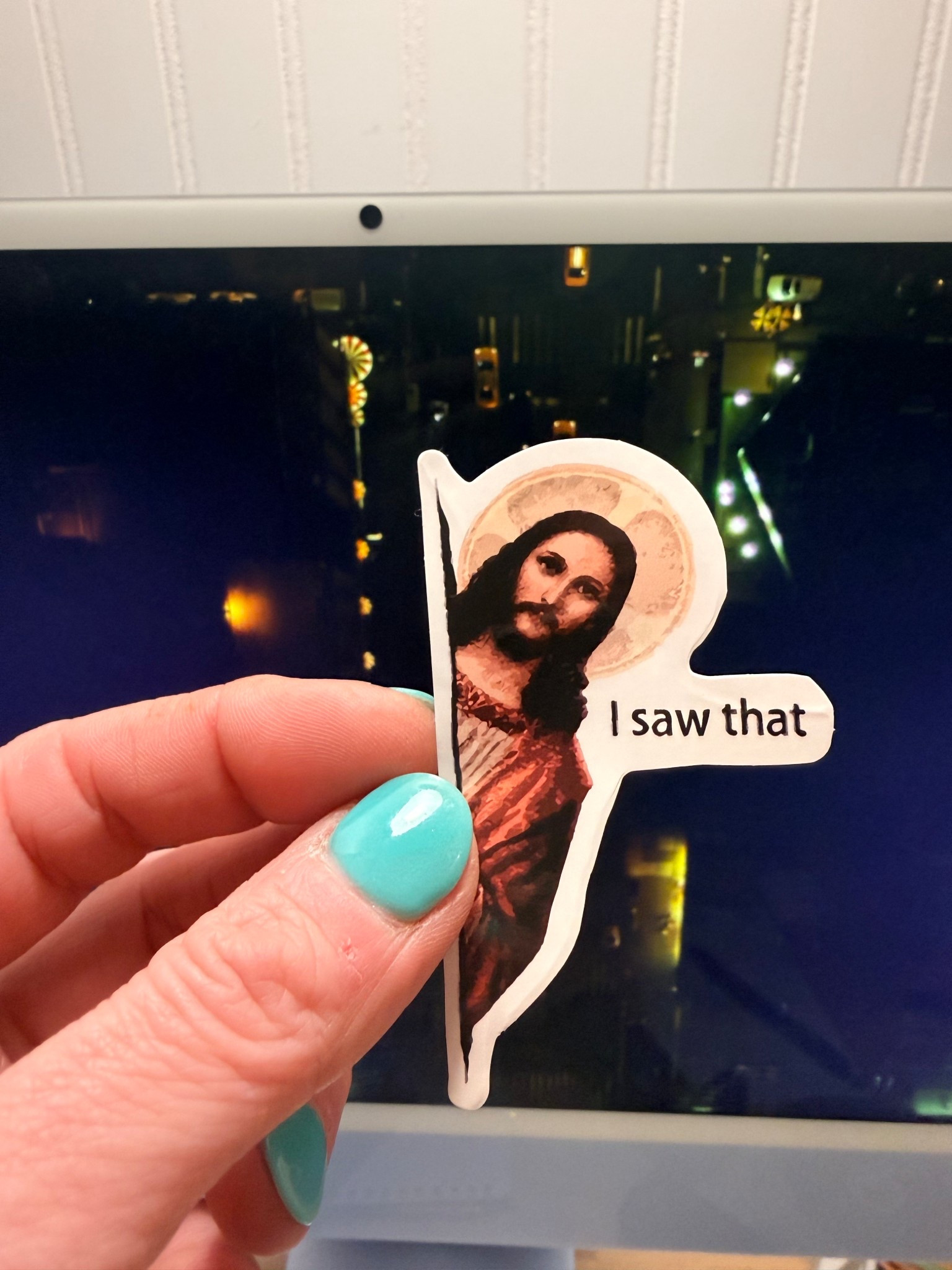 Spotted this Jesus vinyl decal sticker and thought it was too good not to share. It's the perfect size and everyone can find the perfect place to put it. 😉