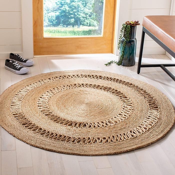 SAFAVIEH Natural Fiber Round Collection 3' Round Natural NFB254A Handmade Boho Country Charm Jute... | Amazon (US)
