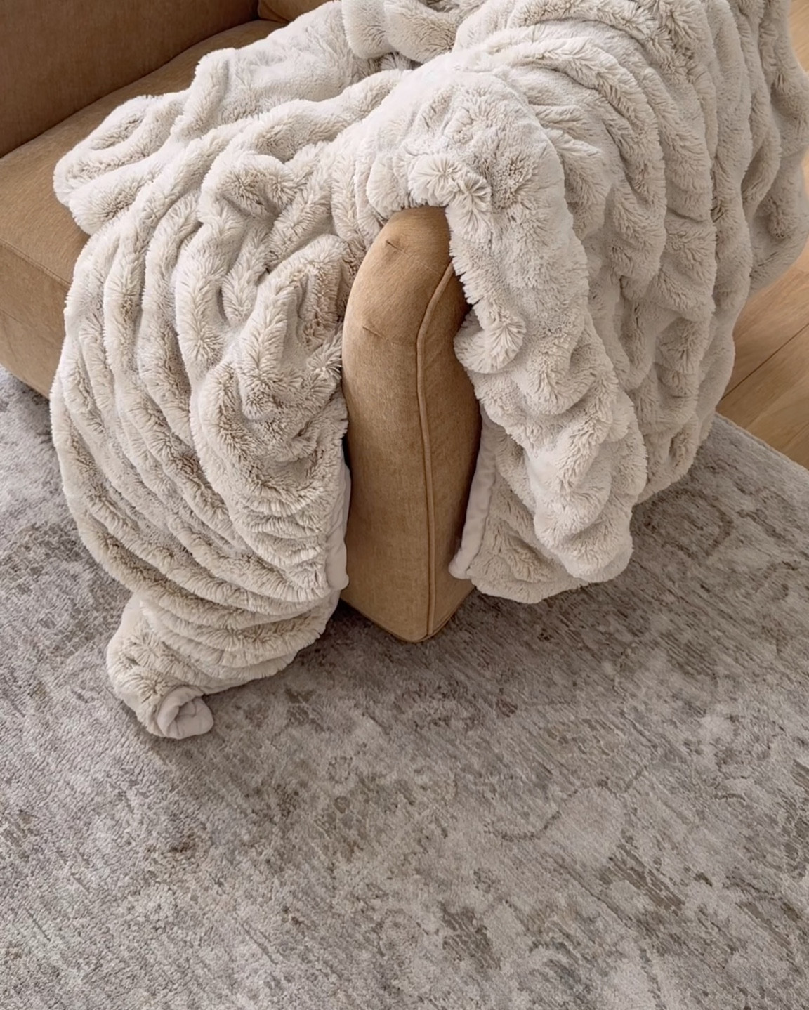 My favorite blanket is on sale!


home decor, interiors, styling, for the home, my home sweet home, neutral home, classic home, traditional home, timeless decor, entryway, foyer, dining room, formal dining room, dining table, kitchen table, kitchen ideas, spaces, cozy home, cozy corner, home tour, reels, trending, inspiration , 90’s home, home renovation, home remodel, Nancy meyers aesthetic, modern classic 

#LTKFindsUnder100 #LTKHome #LTKFindsUnder50