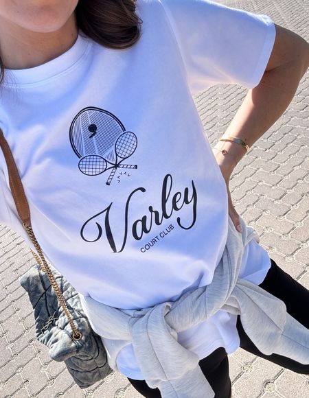 Comfy athleisure look! Love this cute tee- runs tts! 