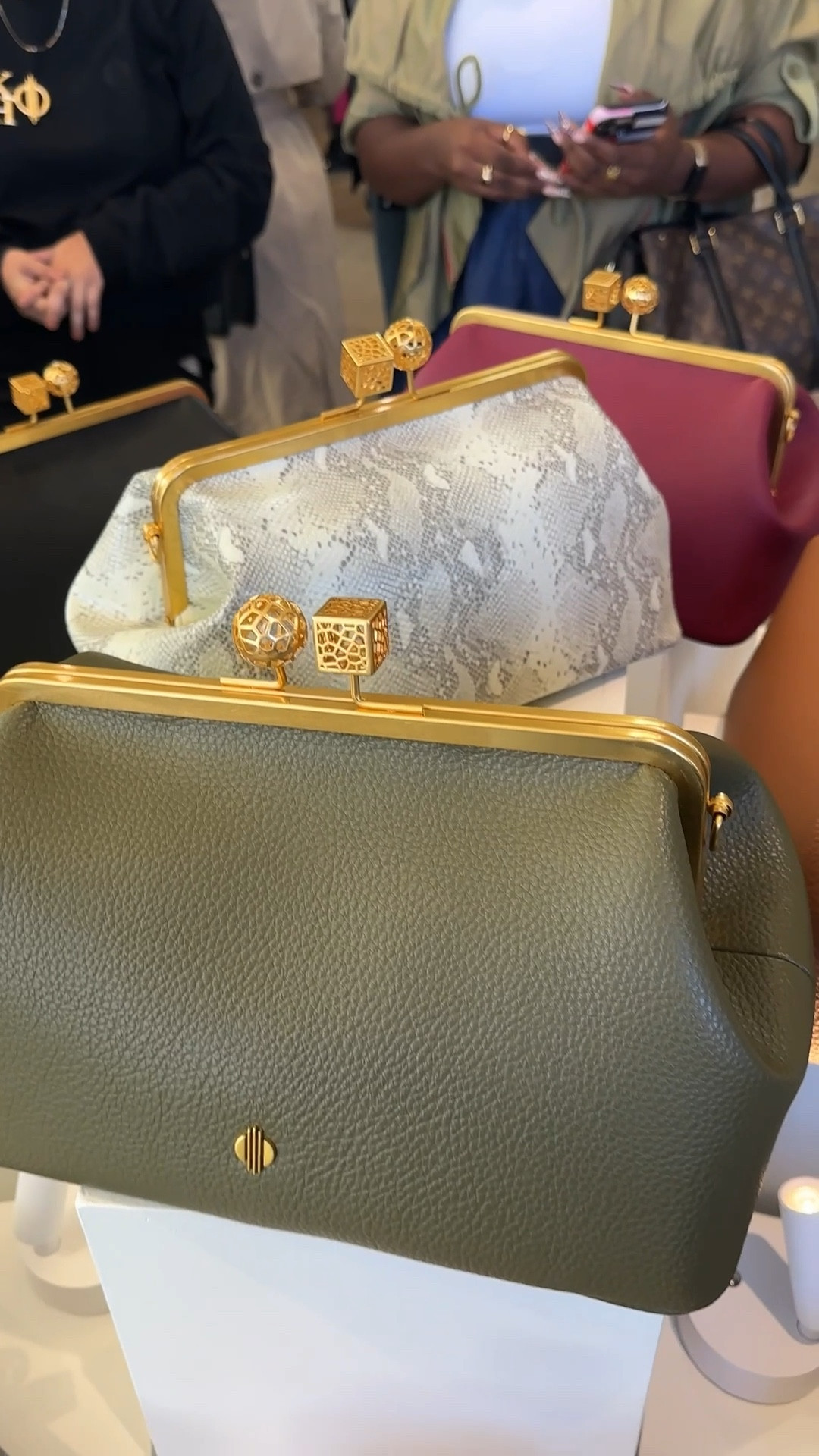 Best gift for her. Bag find. Gift guide. 
Bag is from SHOPKHOI on instagram, couldn’t link them but had to share. 

Also linked the Kisslock bags from Coach and Stevemadden.


#LTKGiftGuide #LTKU #LTKCyberWeek