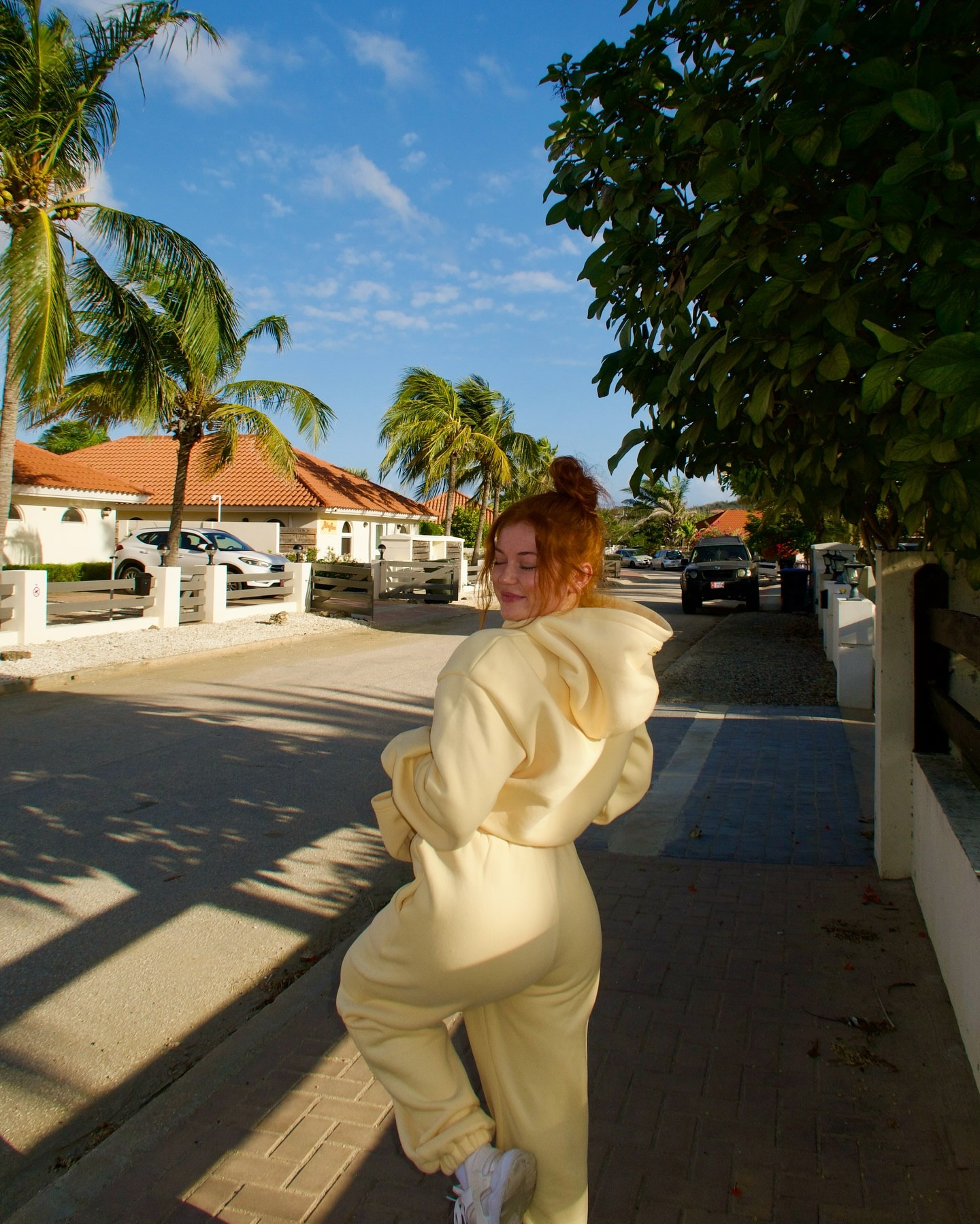 traveled to aruba in @comfrt 💛 #ad 

@shop.ltk #liketkit #comfrt