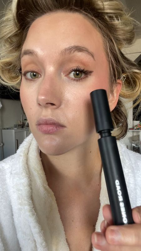 The best mascara (& base routine). This mascara has a curved wand so it’s super easy to get in there and lengthen but I particularly love the jet black formula 



#LTKbeauty