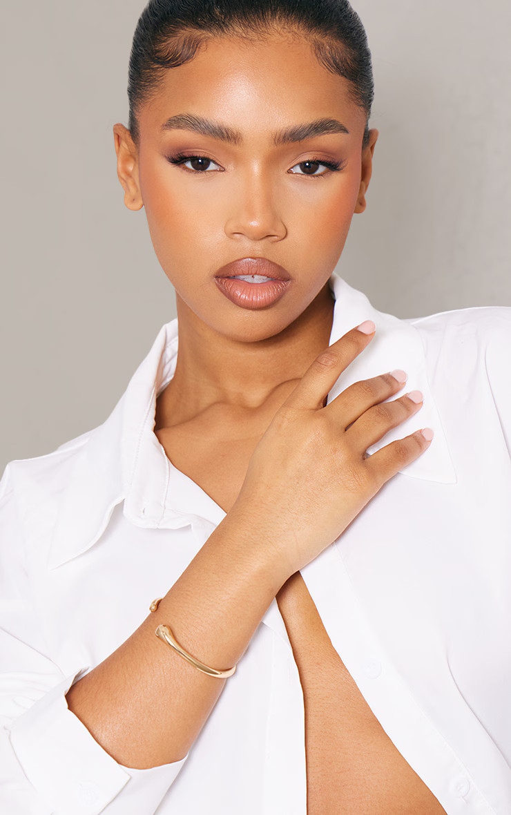Gold Simple Smooth Curve Bangle | Pretty Little Thing (Australia & New Zealand)