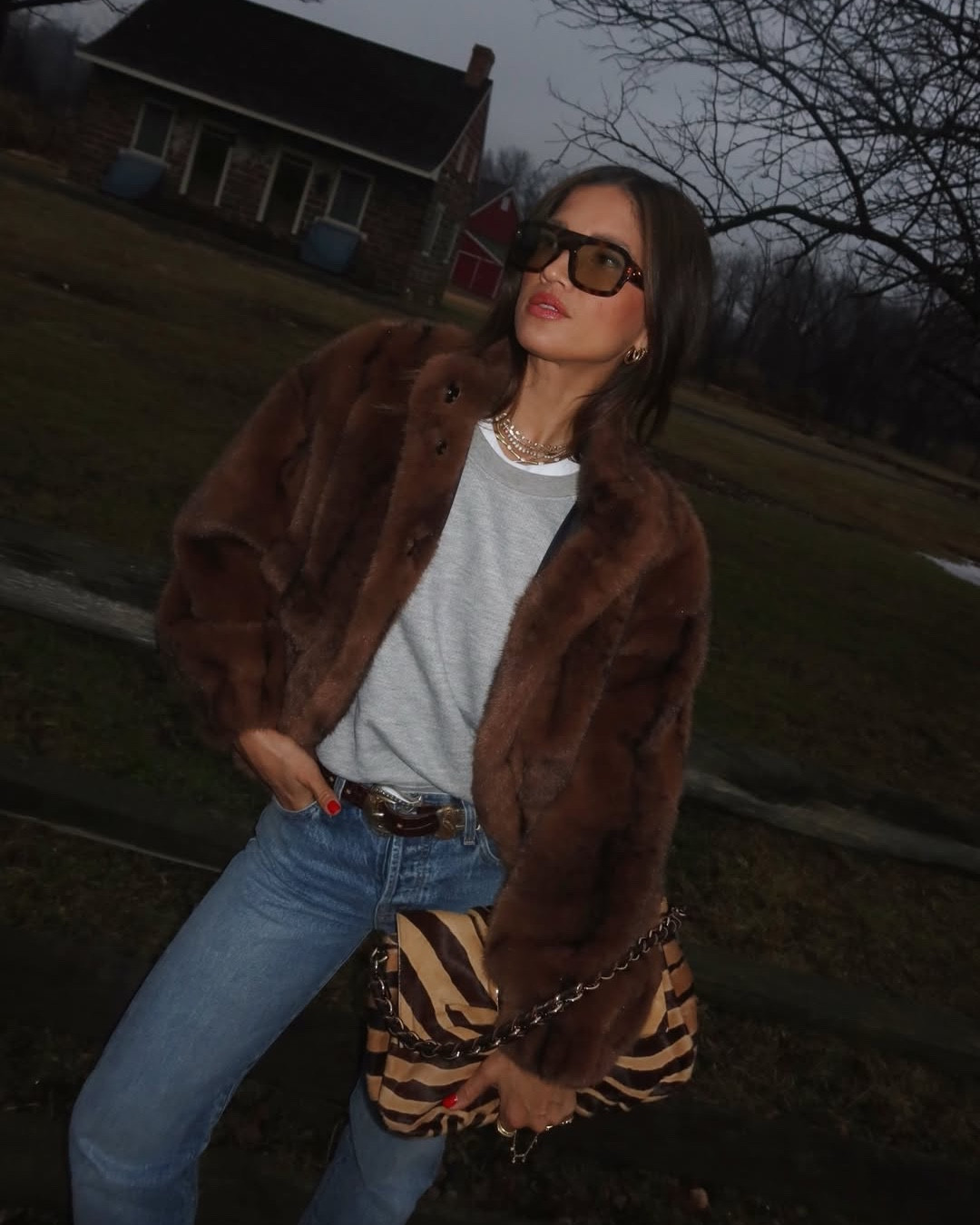 And we’re back 🎁

#LTKHoliday #LTKootd #LTKdayinmylife